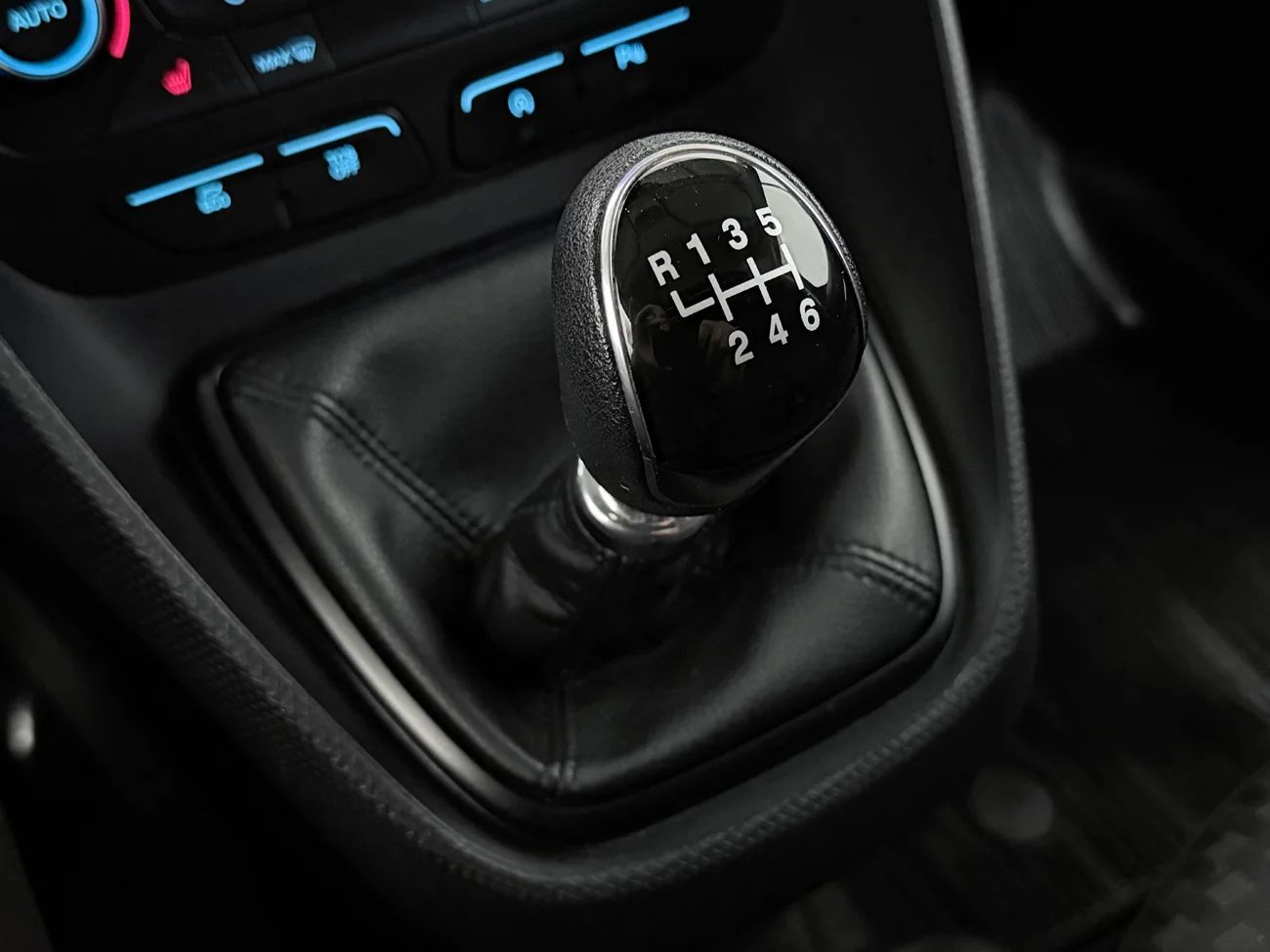 Ford Transit Connect 210 1.0 EcoBoost E85 Drag 2xSidodörr Kamera 3sits Xtraljus MOMS – bild 25 av 25