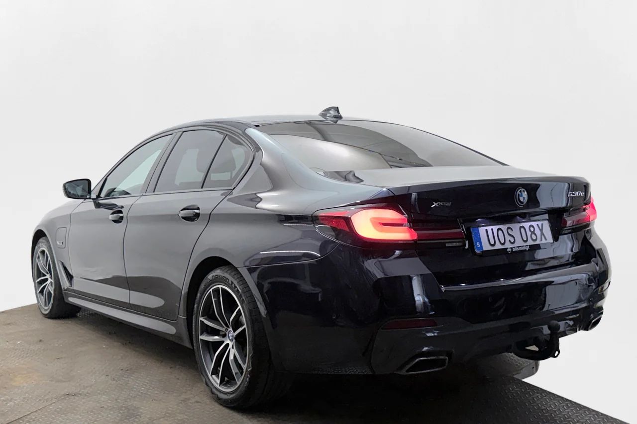 BMW 530e xDrive Sedan M Sport Drag Läder Navi Kamera 292hk – bild 8 av 39