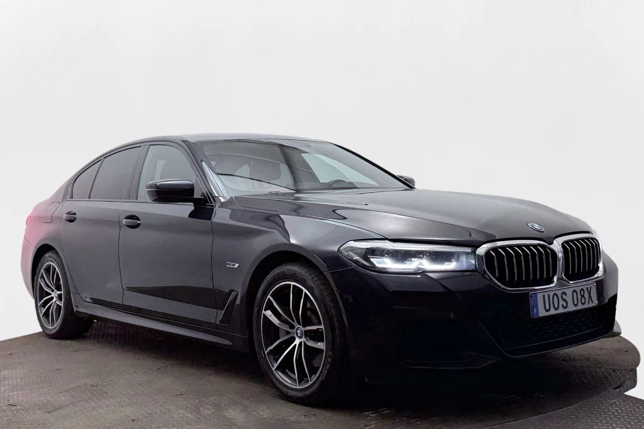 BMW 530e xDrive Sedan M Sport Drag Läder Navi Kamera 292hk – bild 3 av 39