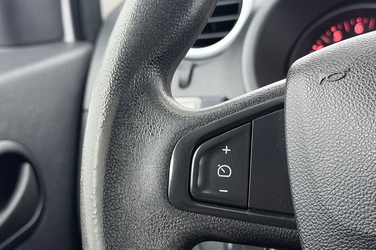 Renault Kangoo Express Maxi 1.5 dCi Aut Drag 3sits Värmare Kamera Navi MOMS – bild 18 av 31