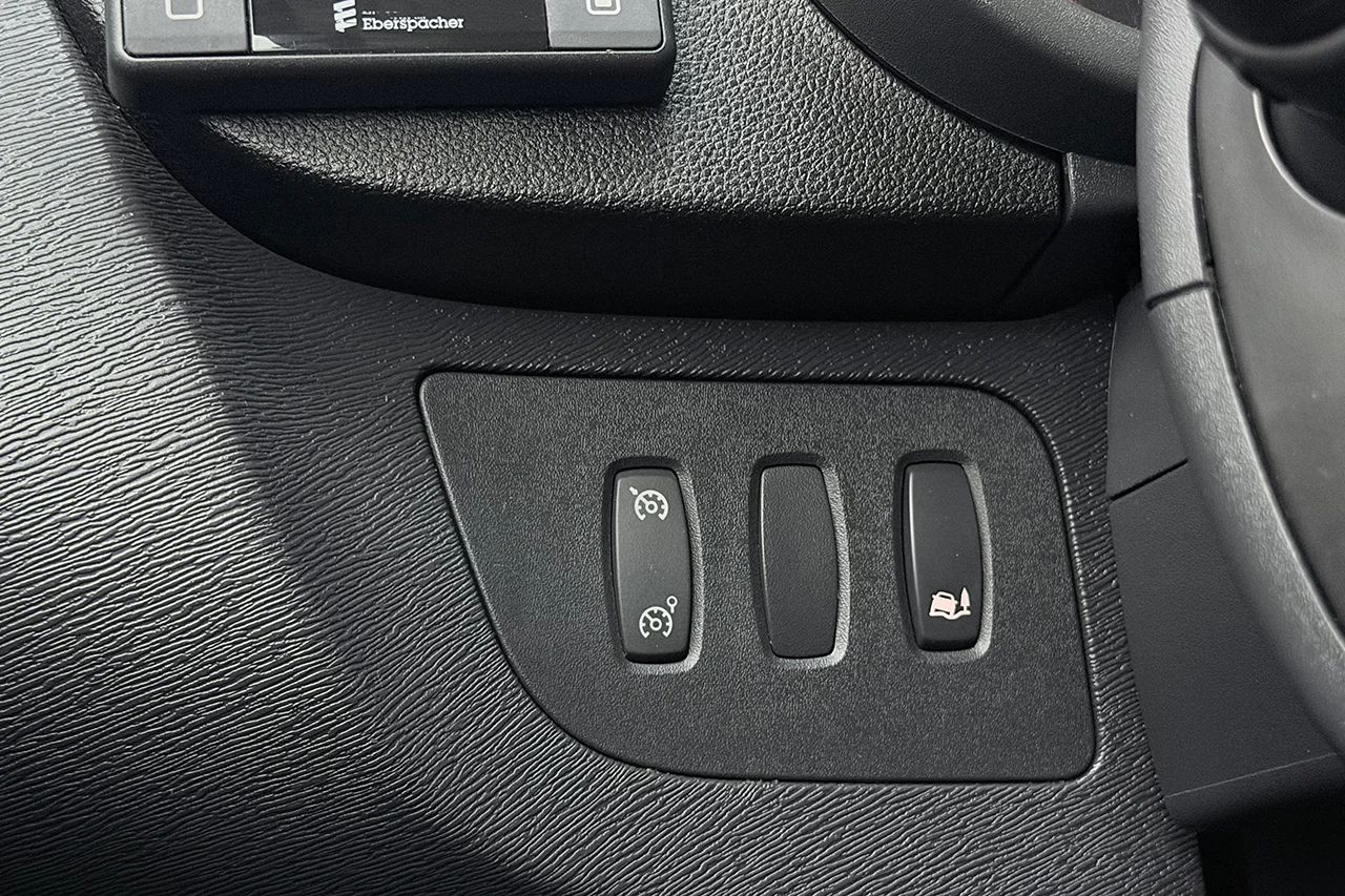 Renault Kangoo Express Maxi 1.5 dCi Aut Drag 3sits Värmare Kamera Navi MOMS – bild 30 av 31
