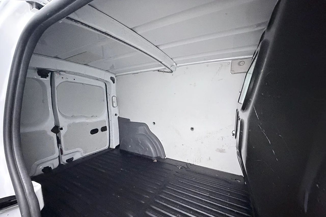 Renault Kangoo Express Maxi 1.5 dCi Aut Drag 3sits Värmare Kamera Navi MOMS – bild 11 av 31