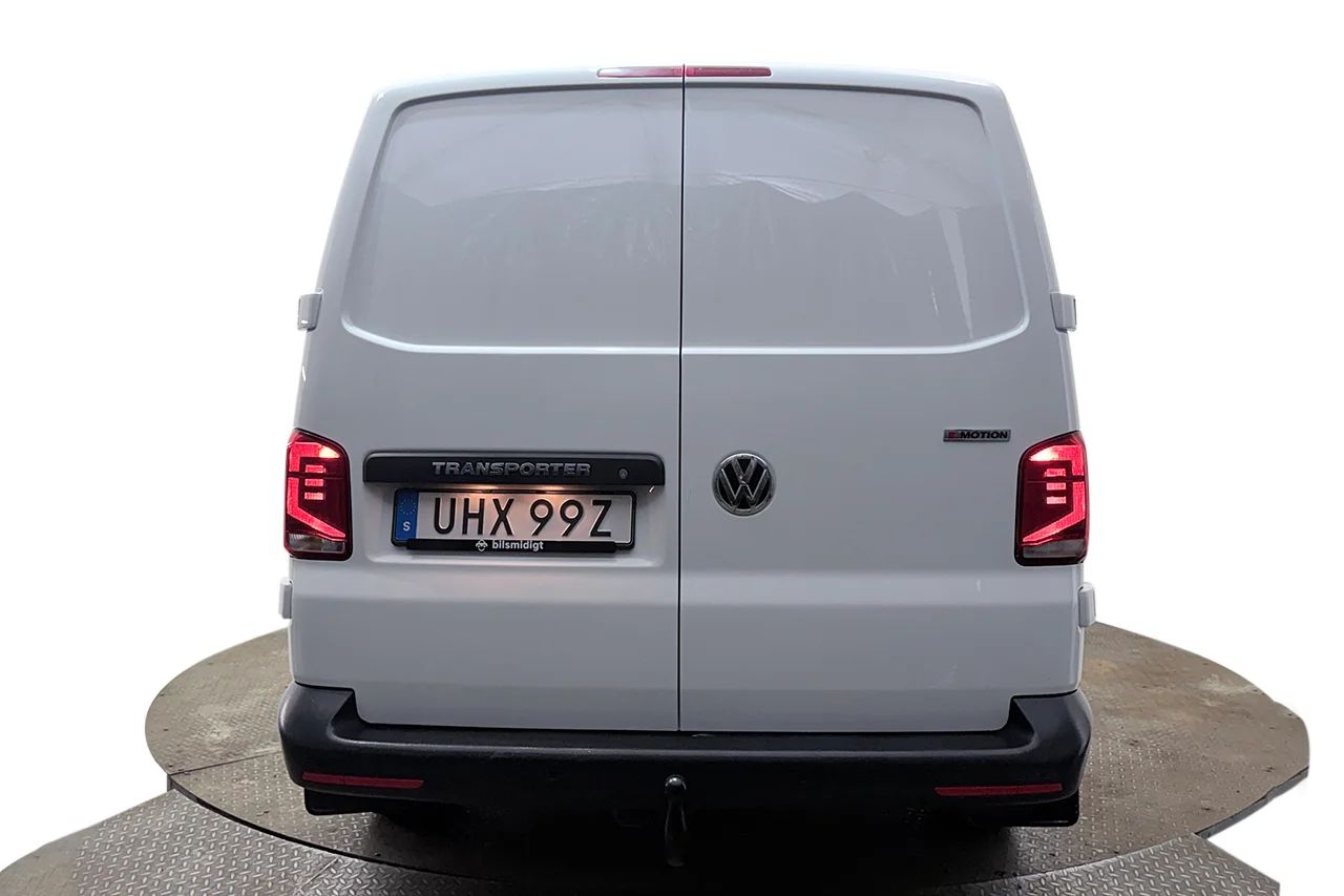 Volkswagen Transporter T32 L2H1 2.0 TDI 4M Drag Värmare 3-sits 150hk – bild 6 av 27