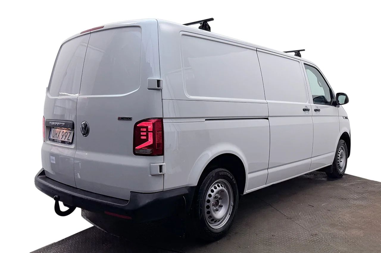 Volkswagen Transporter T32 L2H1 2.0 TDI 4M Drag Värmare 3-sits 150hk – bild 5 av 27