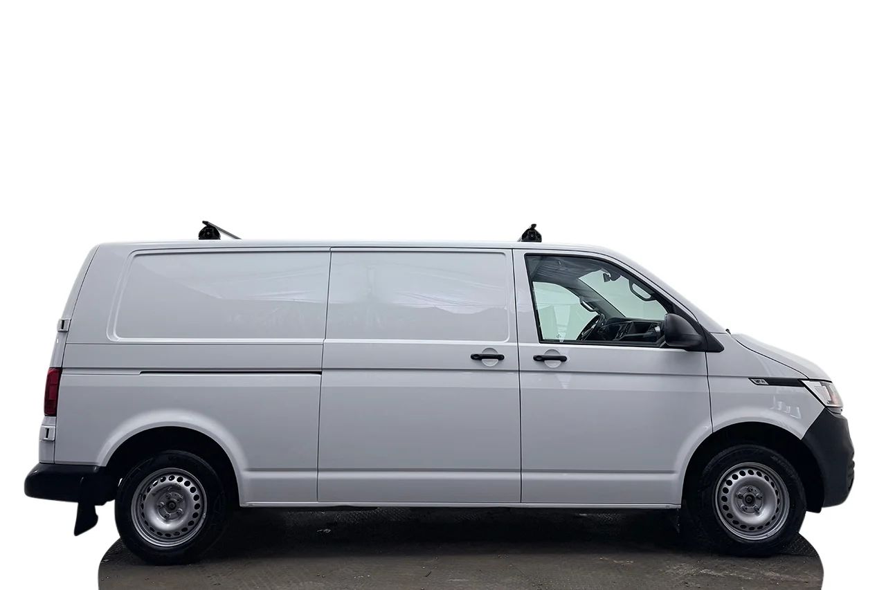 Volkswagen Transporter T32 L2H1 2.0 TDI 4M Drag Värmare 3-sits 150hk – bild 4 av 27