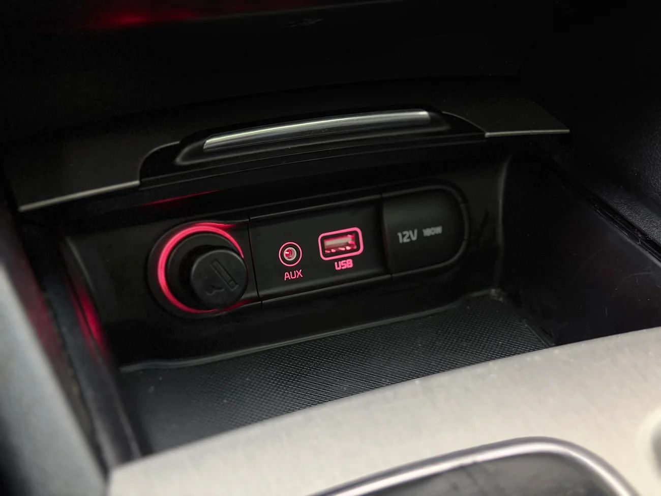 Kia Optima SW Plug-in Advance Plus Pano Läder 360° Navi H/K Keyless – bild 29 av 35