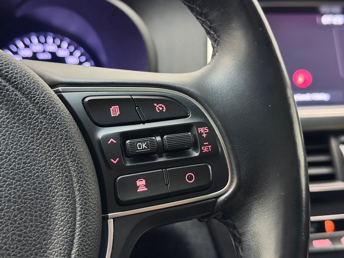 Kia Optima SW Plug-in Advance Plus Pano Läder 360° Navi H/K Keyless – bild 22 av 35