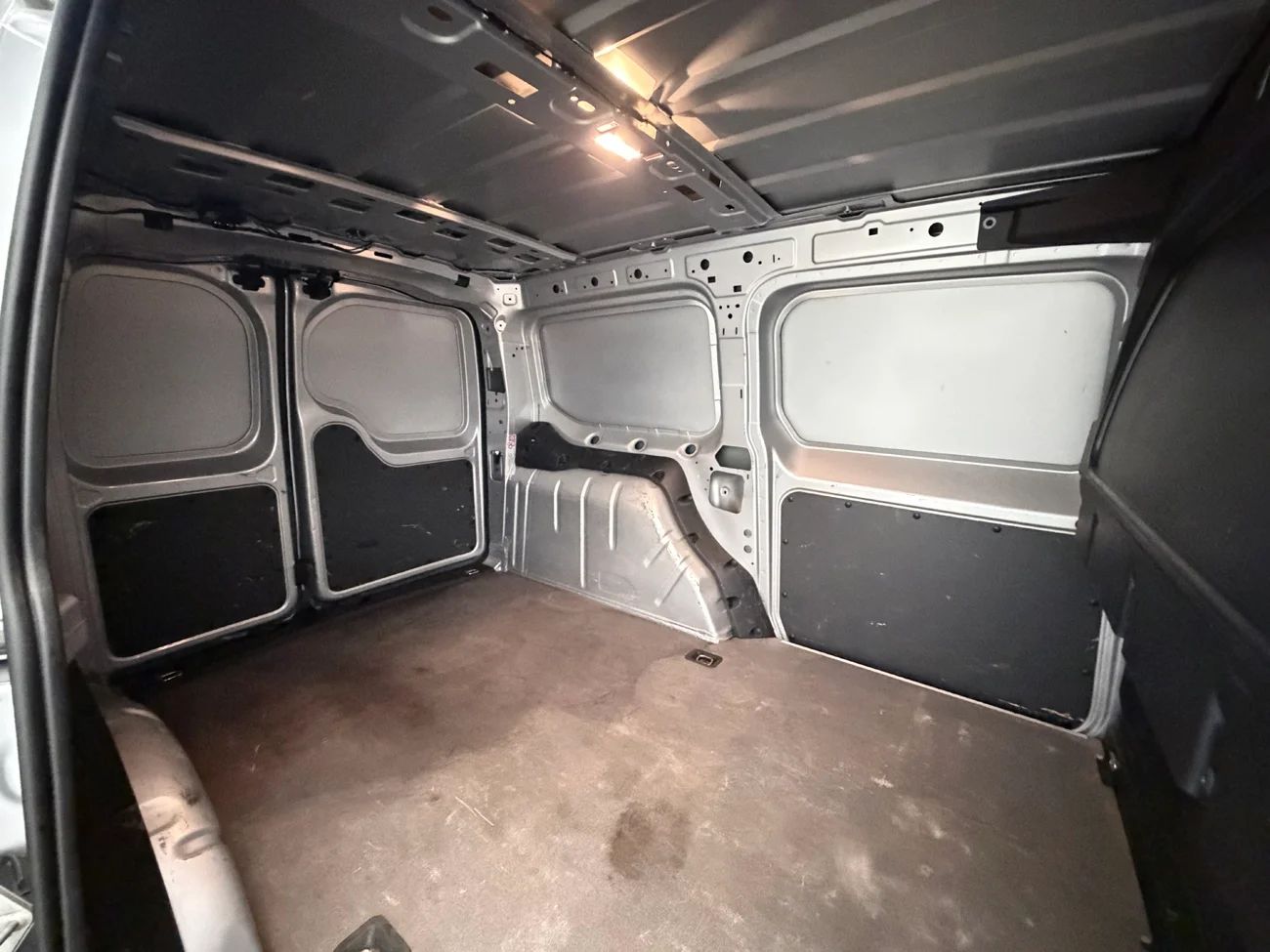 Volkswagen Caddy Cargo Maxi 2.0 TDI Aut Drag Kamera Värmare MOMS 122hk – bild 10 av 25
