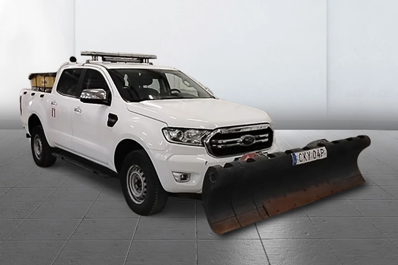 Ford Ranger Dubbelhytt 2.0 4x4 XLT Drag Plog Sandspridare Värmare 5sits MOMS – bild 3 av 8