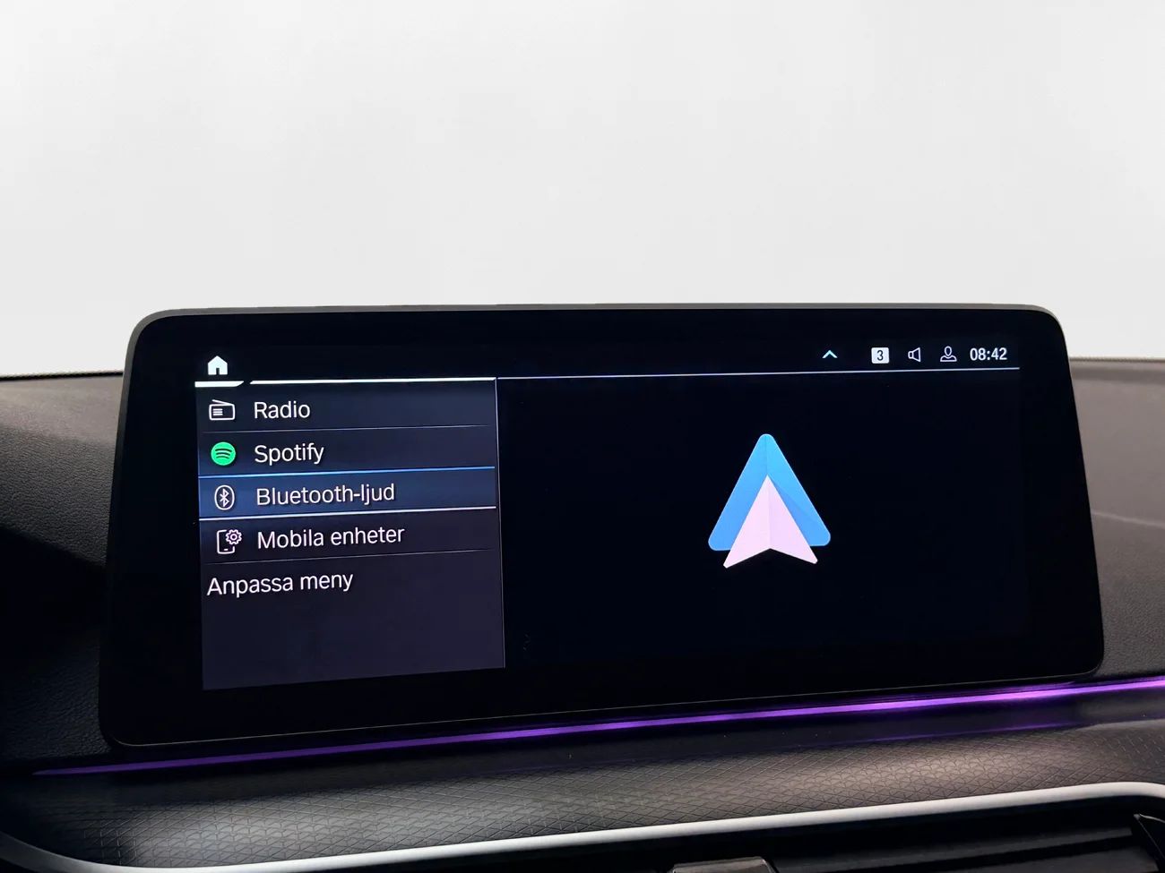 BMW 530e xDrive Touring M Sport Drag Läder Navi Kamera Cockpit – bild 23 av 37