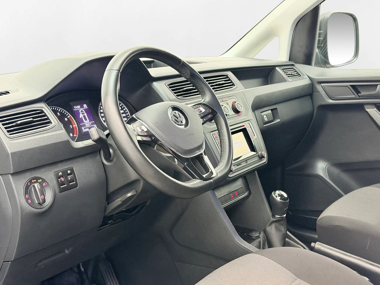 Volkswagen Caddy Skåp 1.4 TGI CNG Drag P-Sens F-Hållare MOMS 110hk – bild 14 av 24