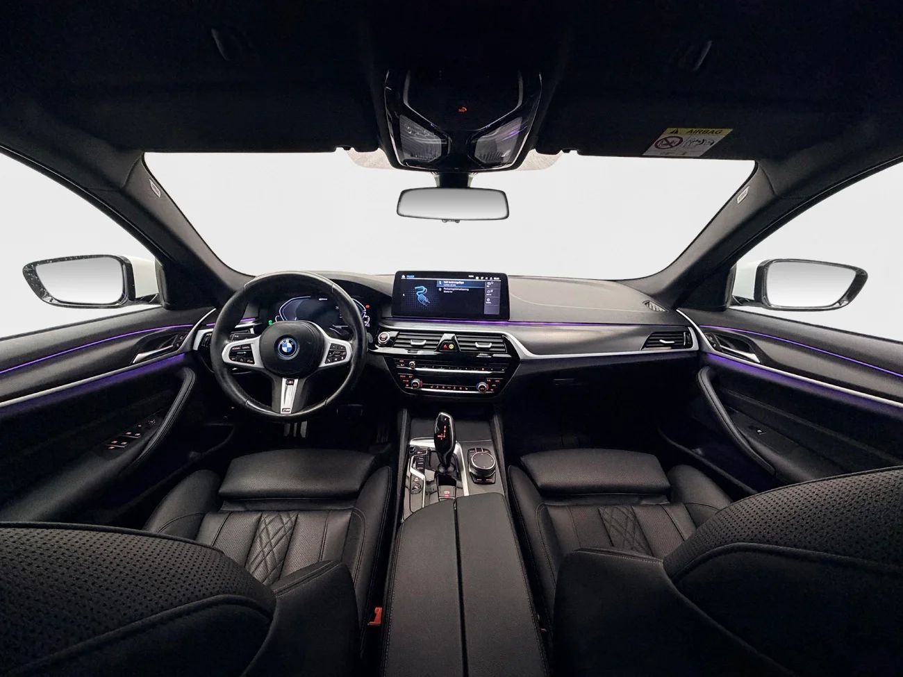 BMW 530e xDrive Touring M Sport Drag Läder Navi Kamera Cockpit – bild 15 av 37