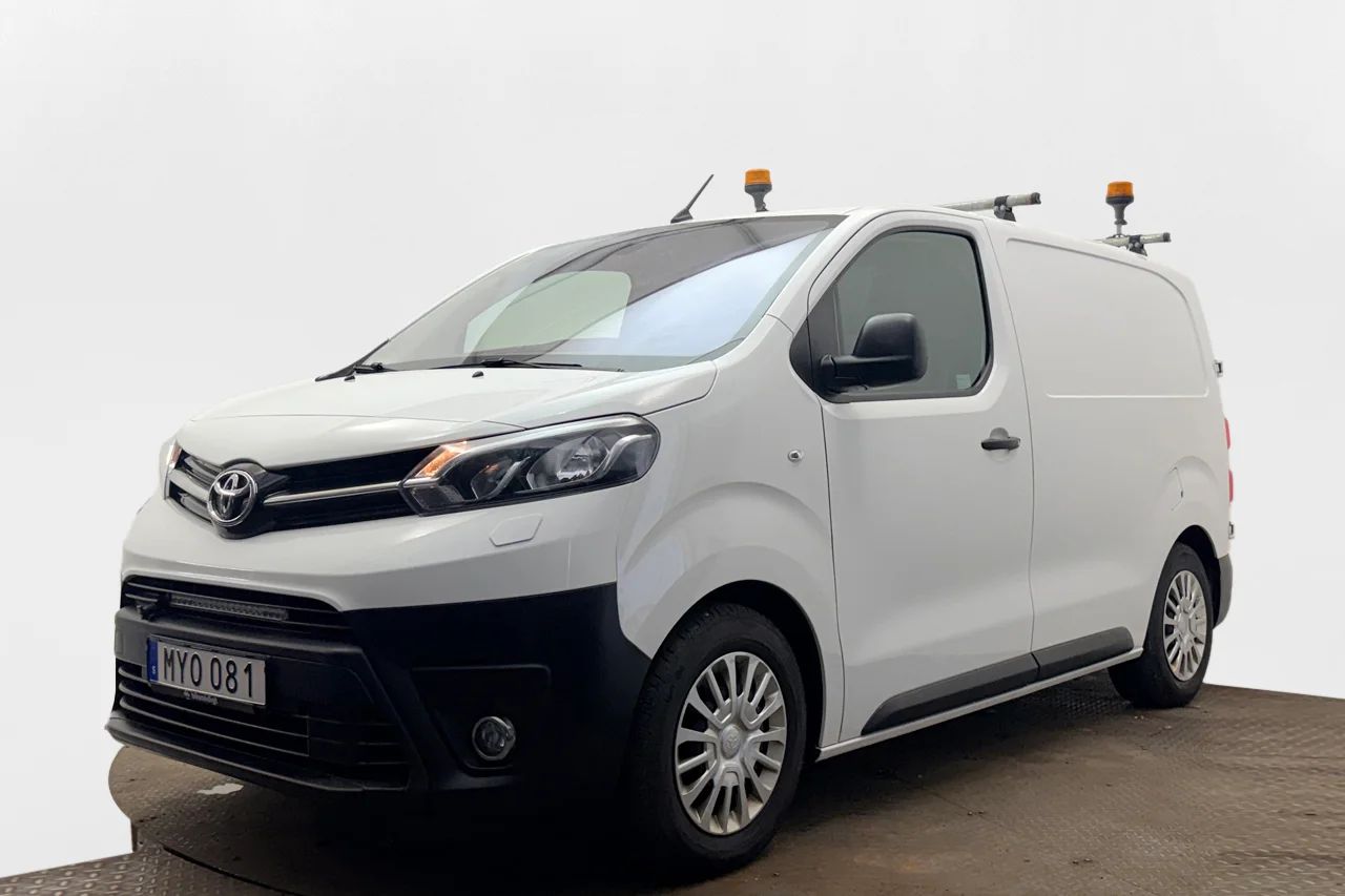 Toyota ProAce 1.5 D-4D 3-sits Drag Inredd Delläder Head-Up Kamera Värmare