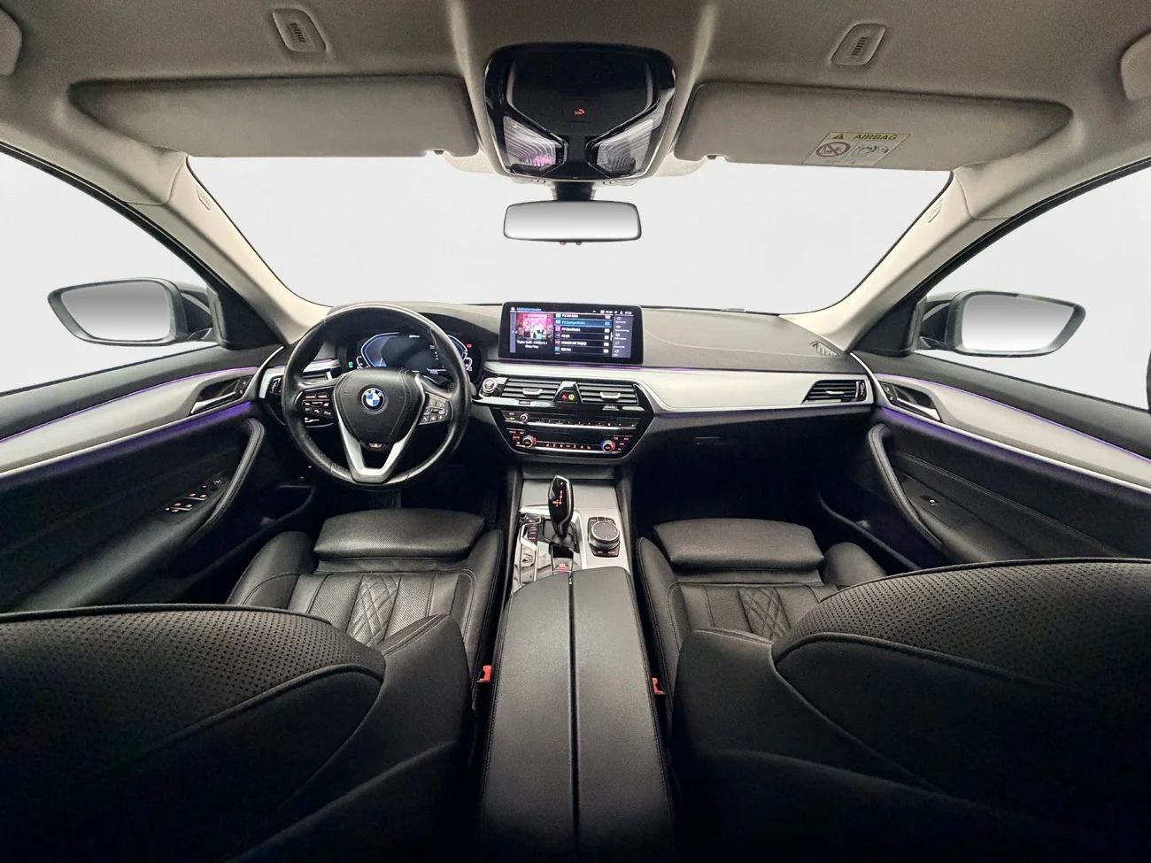 BMW 530e xDrive Touring Drag Läder Sportstolar Live Cockpit Pro 292hk – bild 15 av 37