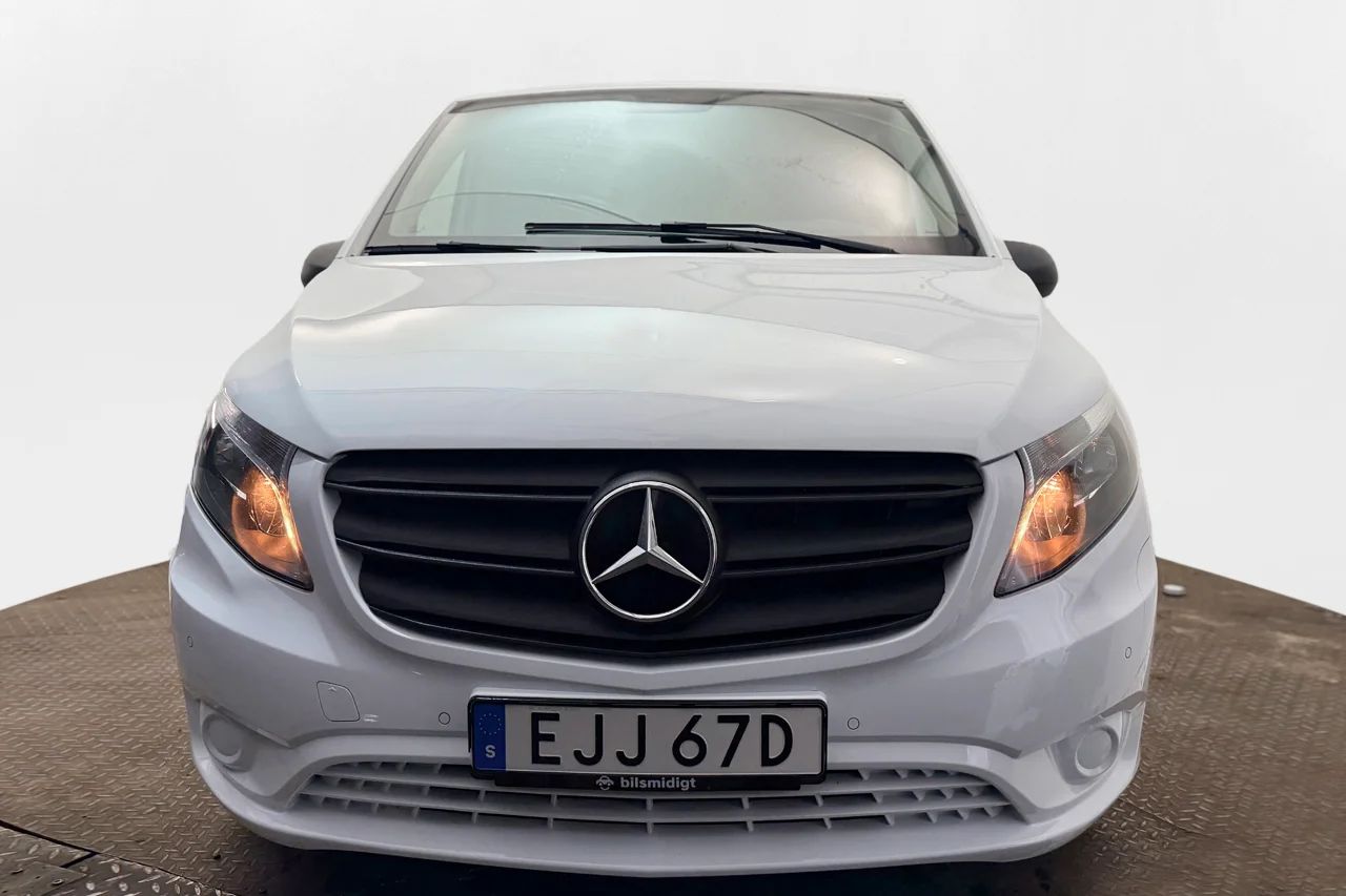 Mercedes-Benz eVito Tourer 129 3.5t CCS 2xSidodörr Inredd Kamera 3-sits 204hk – bild 2 av 27