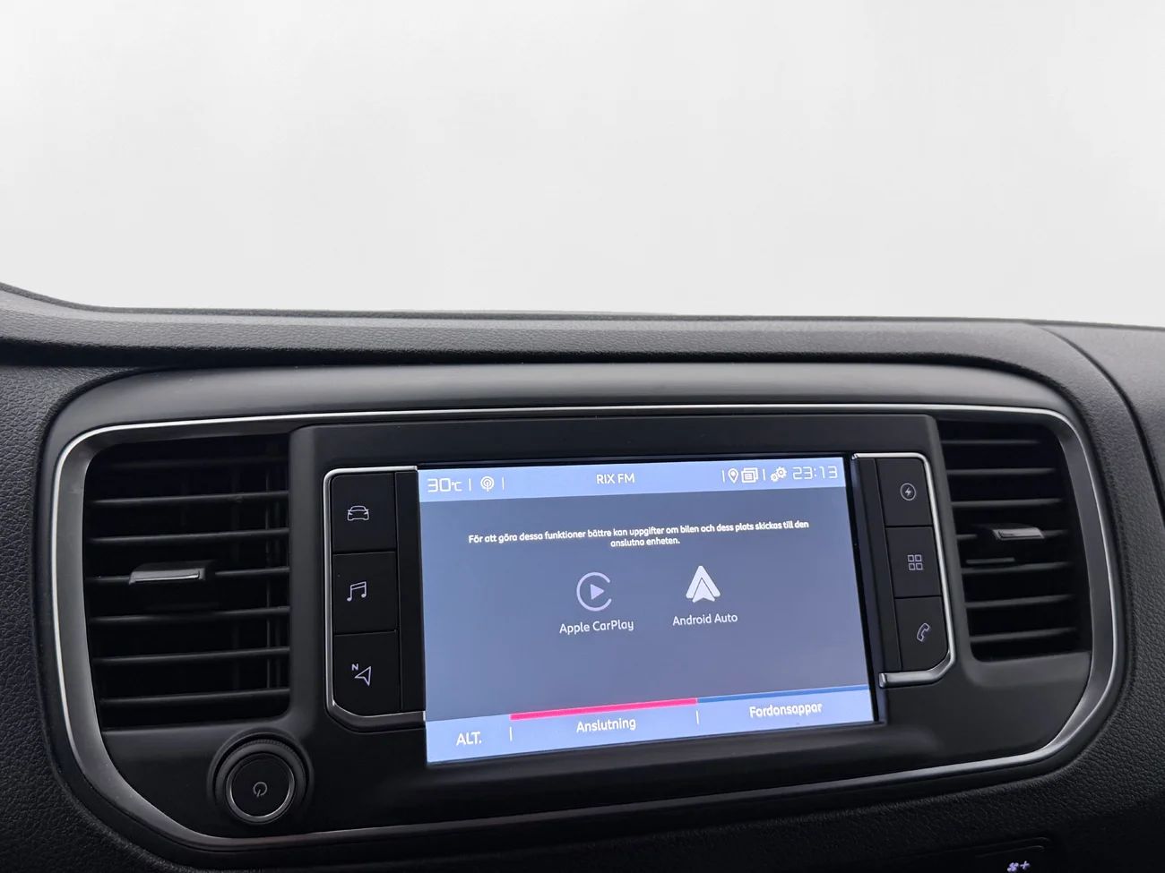 Fiat E-Scudo 75 kWh L3 Lång 3-sits Pekskärm Farthållare MOMS – bild 22 av 26