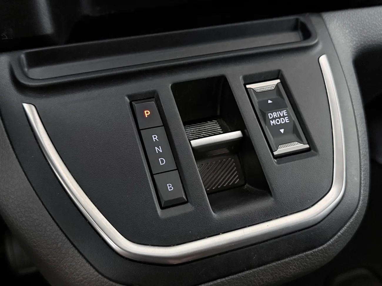 Fiat E-Scudo 75 kWh L3 Lång 3-sits Pekskärm Farthållare MOMS – bild 25 av 26
