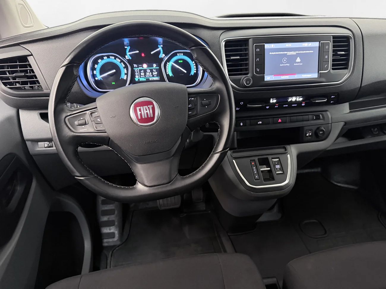 Fiat E-Scudo 75 kWh L3 Lång 3-sits Pekskärm Farthållare MOMS – bild 17 av 26