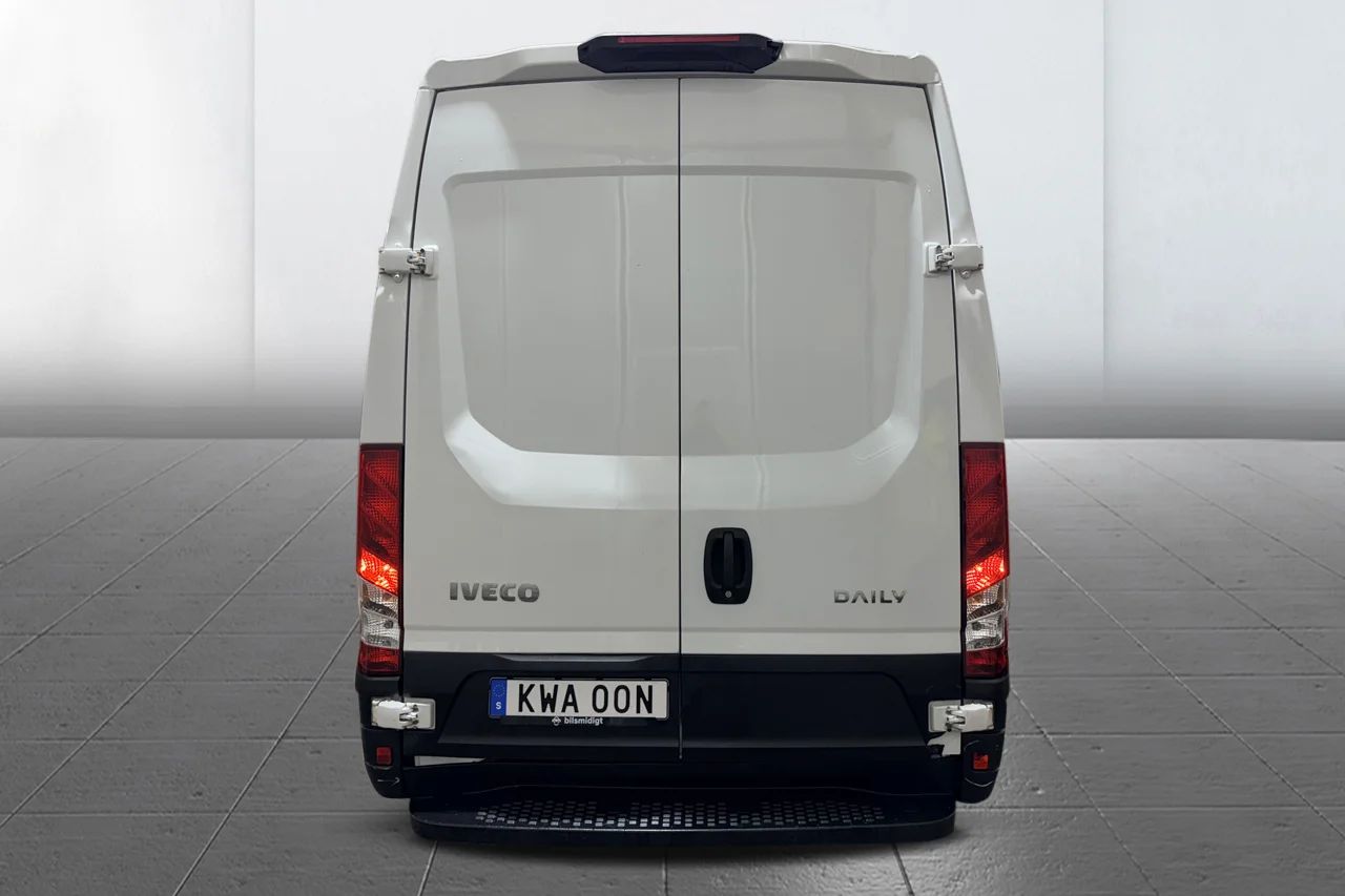 Iveco Daily 35-140 2.3 Hi-Matic L3H2 Aut 3-sits Värmare 136hk – bild 5 av 21