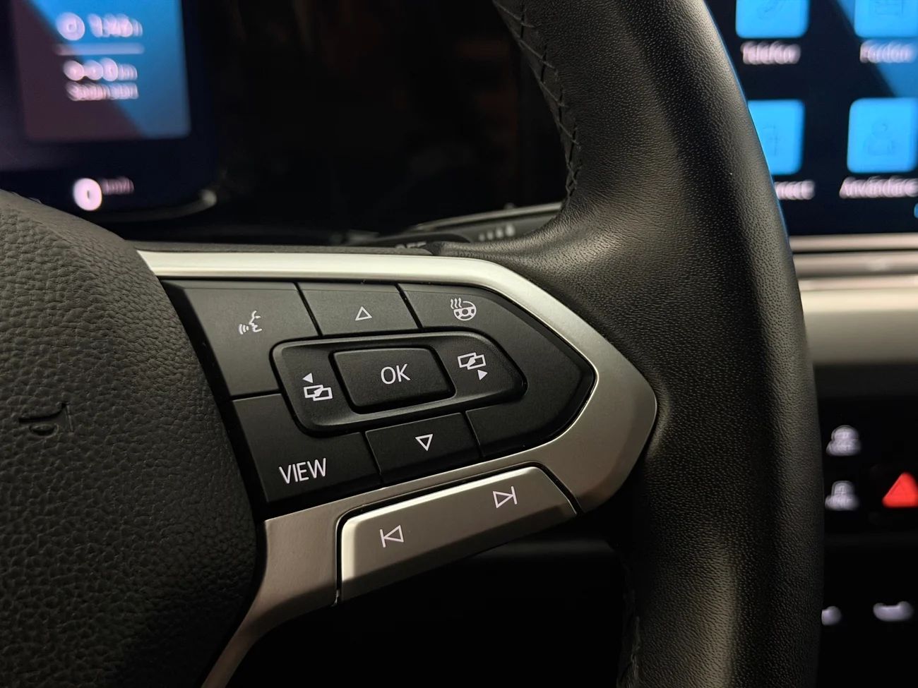 Volkswagen Golf SC 2.0 TDI Aut Drag Kamera Cockpit Värmare MOMS – bild 19 av 34