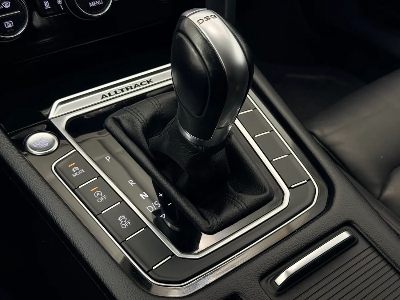 Volkswagen Passat Alltrack 2.0 4M Executive Drag Cockpit Läder Kamera Värmare – bild 26 av 35