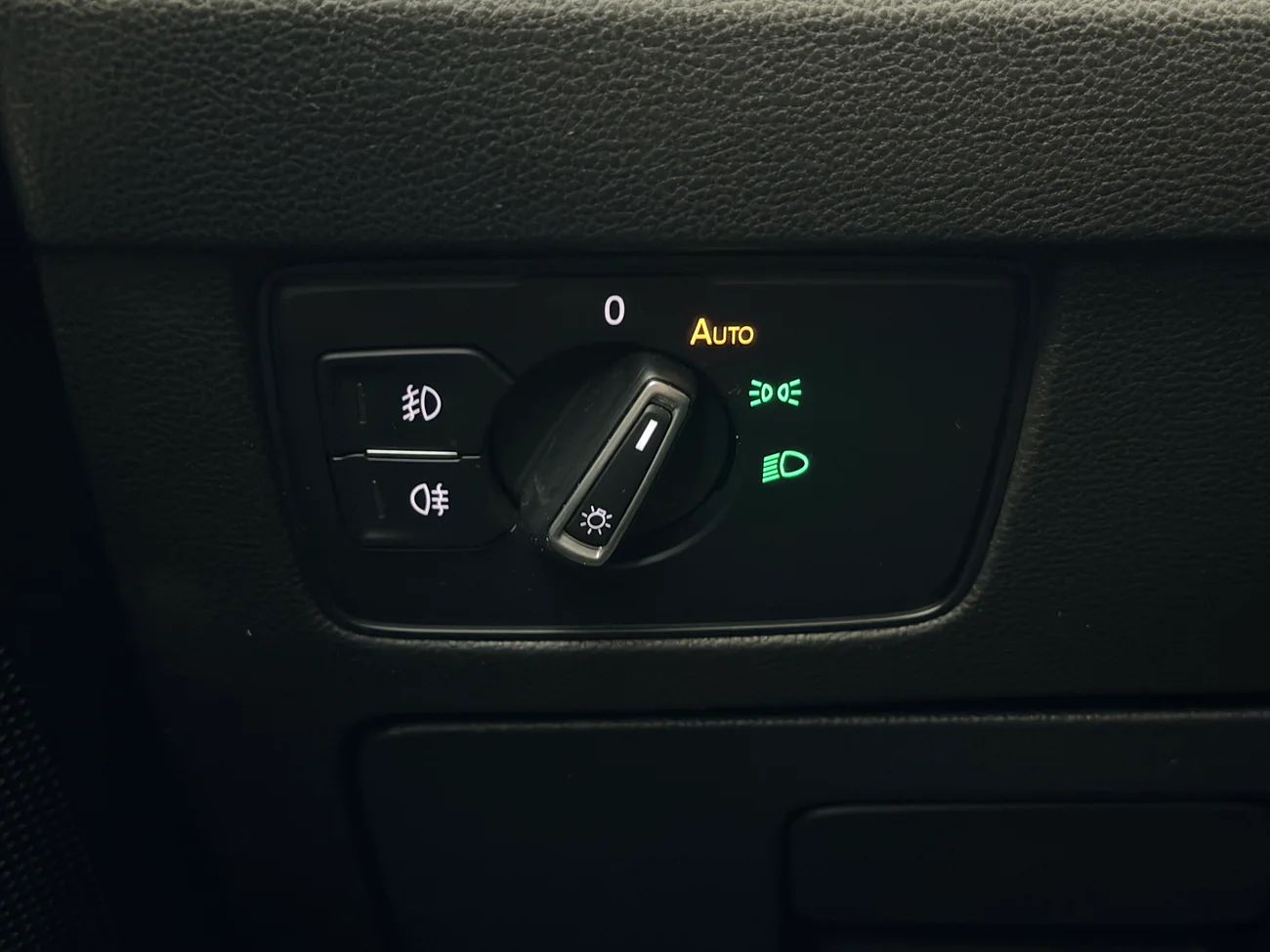 Volkswagen Passat Alltrack 2.0 4M Executive Drag Cockpit Läder Kamera Värmare – bild 30 av 35