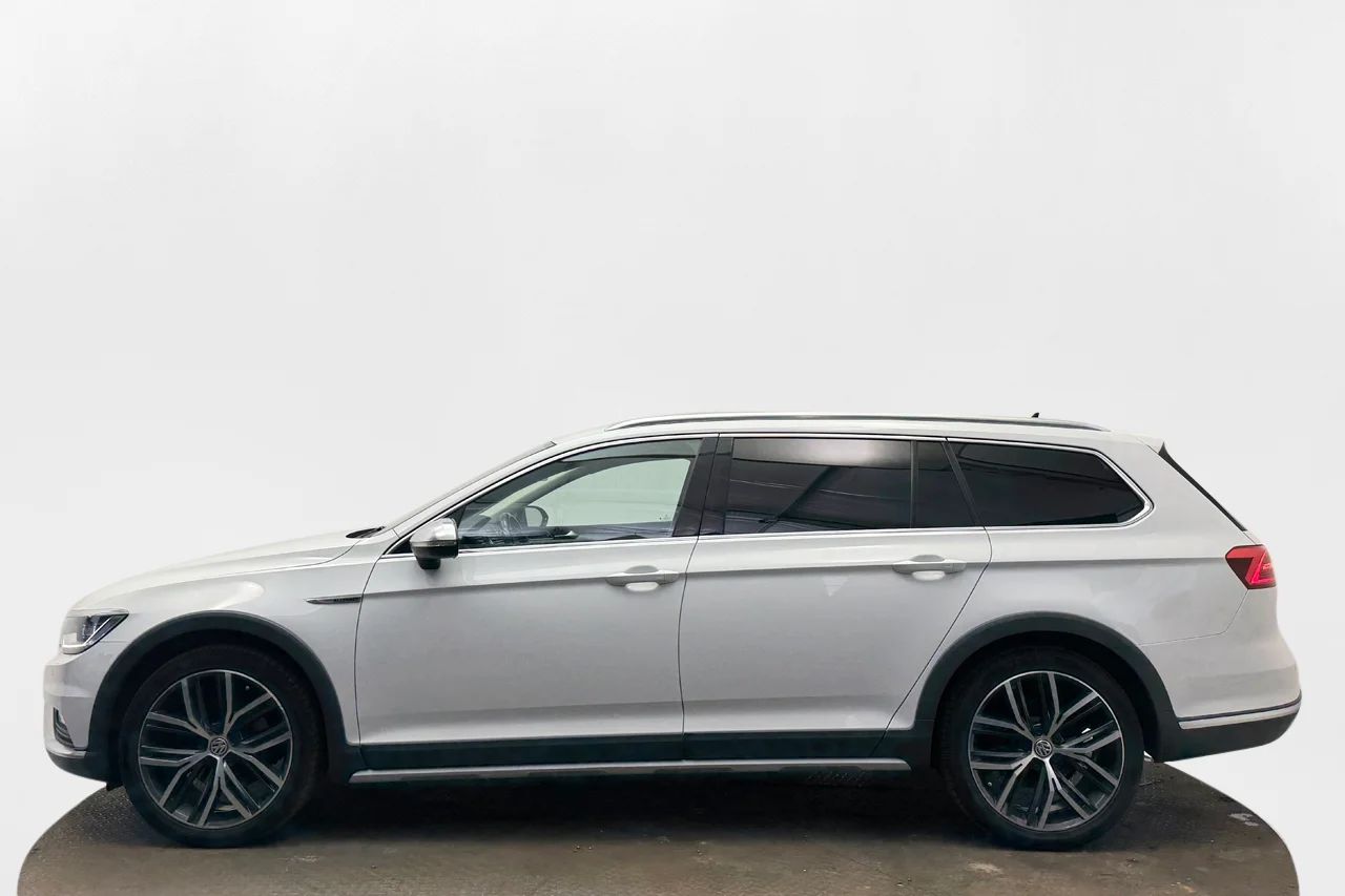 Volkswagen Passat Alltrack 2.0 4M Executive Drag Cockpit Läder Kamera Värmare – bild 8 av 35