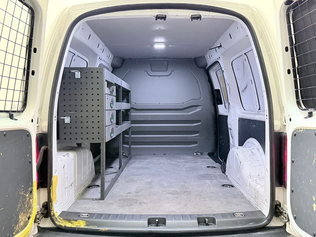 Volkswagen Caddy Maxi 2.0 TDI 4Motion Drag Inredd Värmare LED-ramp 122hk – bild 12 av 26
