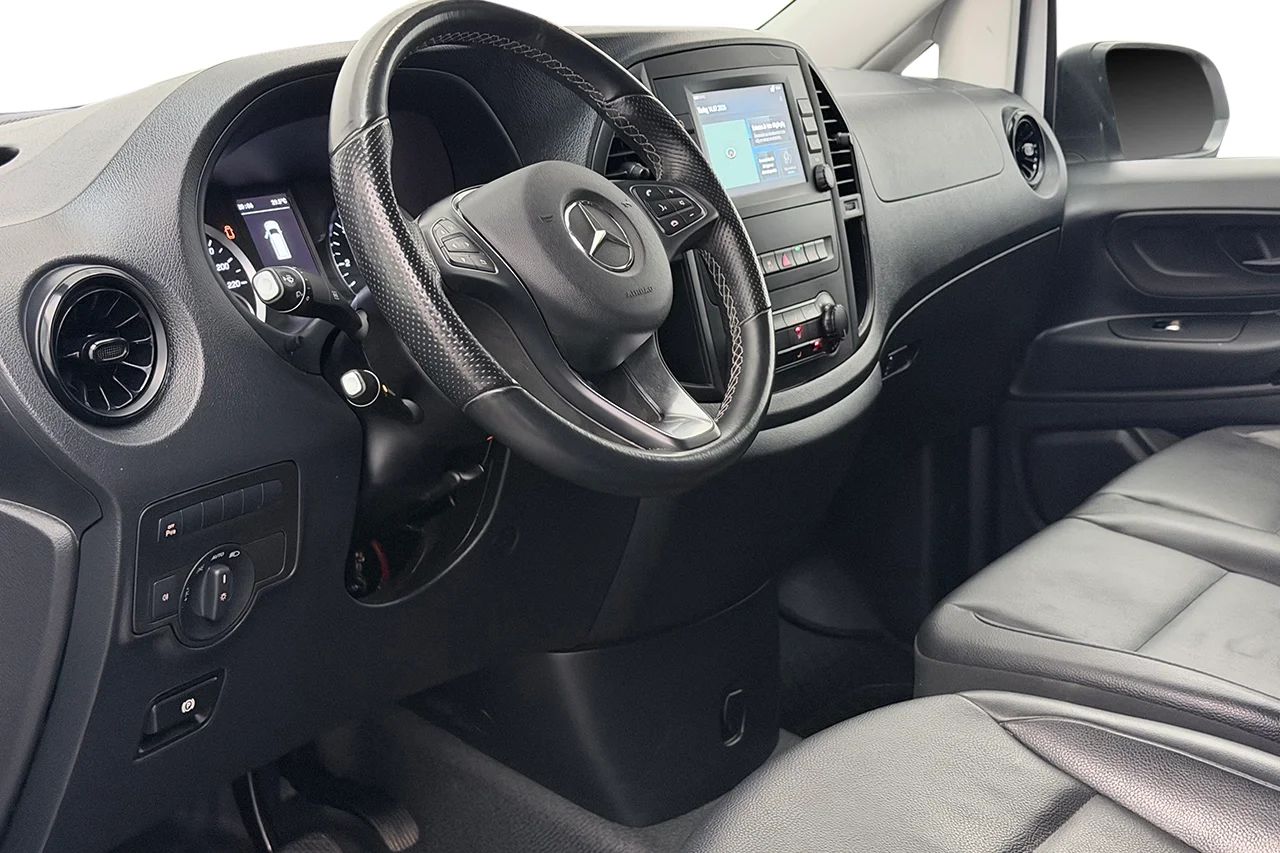 Mercedez-Benz Vito 116 CDI 2.8t L3 Extra Lång Drag Inredd Navigation Kamera Läder 3-sits – bild 14 av 27