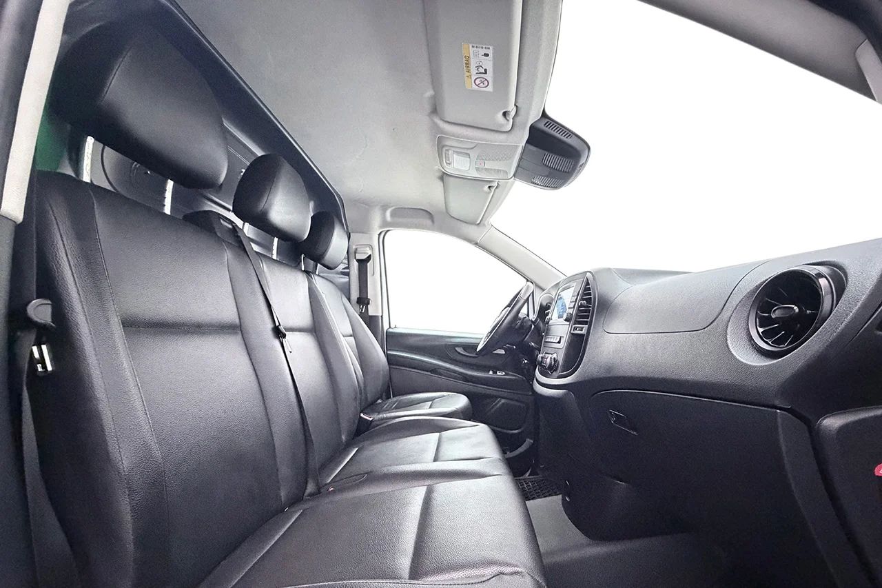 Mercedez-Benz Vito 116 CDI 2.8t L3 Extra Lång Drag Inredd Navigation Kamera Läder 3-sits – bild 16 av 27