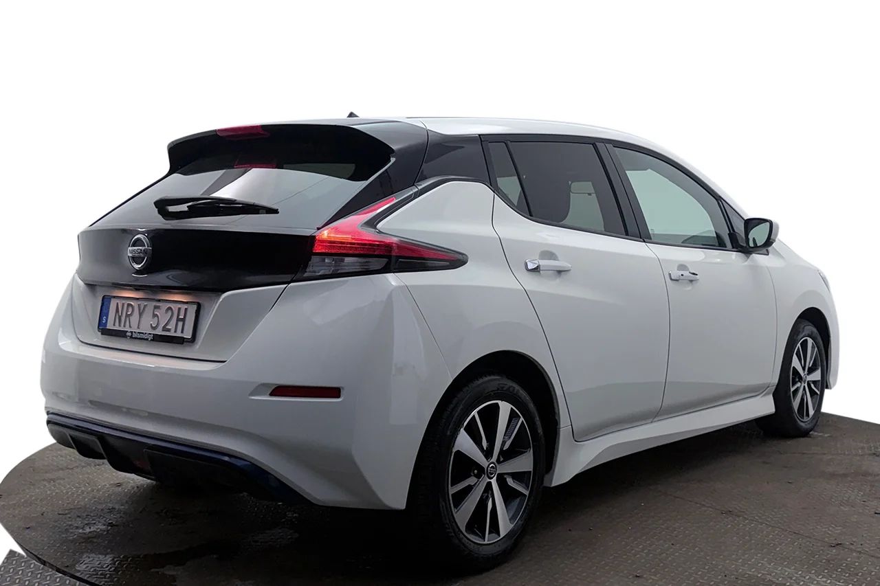 Nissan Leaf 40 kWh Acenta Navi Värmare Rattvärme 150hk – bild 6 av 31