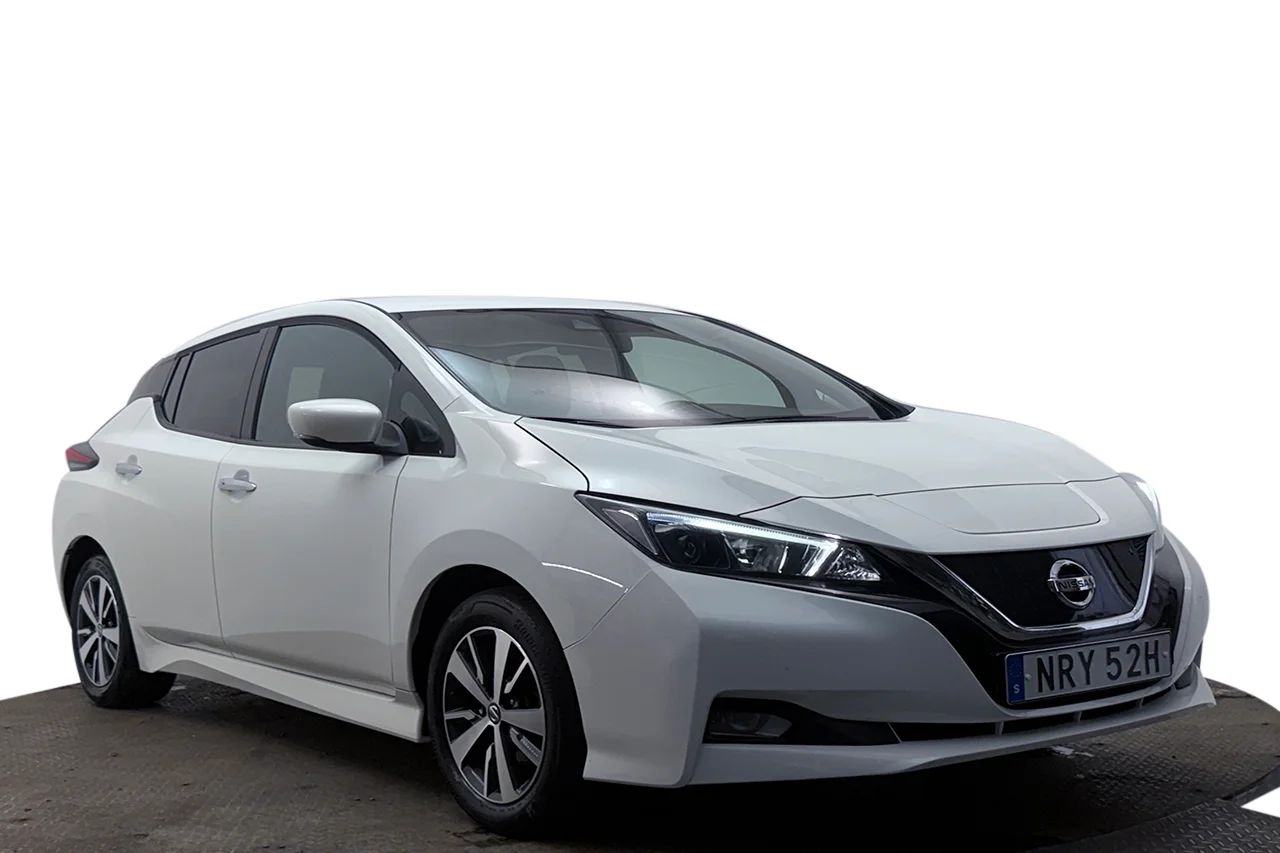 Nissan Leaf 40 kWh Acenta Navi Värmare Rattvärme 150hk – bild 4 av 31