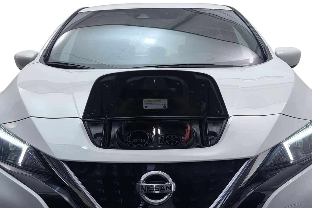 Nissan Leaf 40 kWh Acenta Navi Värmare Rattvärme 150hk – bild 3 av 31