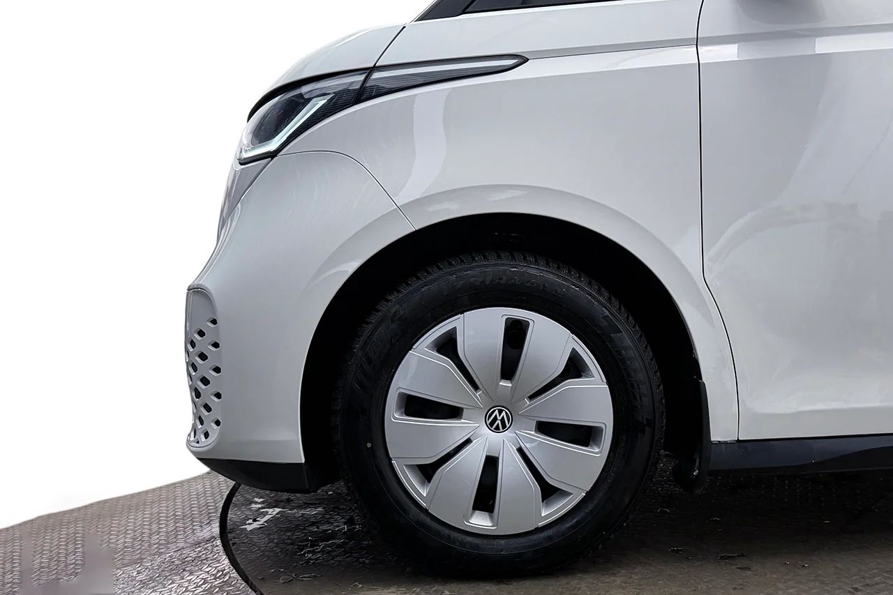 Volkswagen ID. Buzz Cargo 82 kWh Drag 3-sits Värmare Cockpit AppConnect 204hk – bild 10 av 33