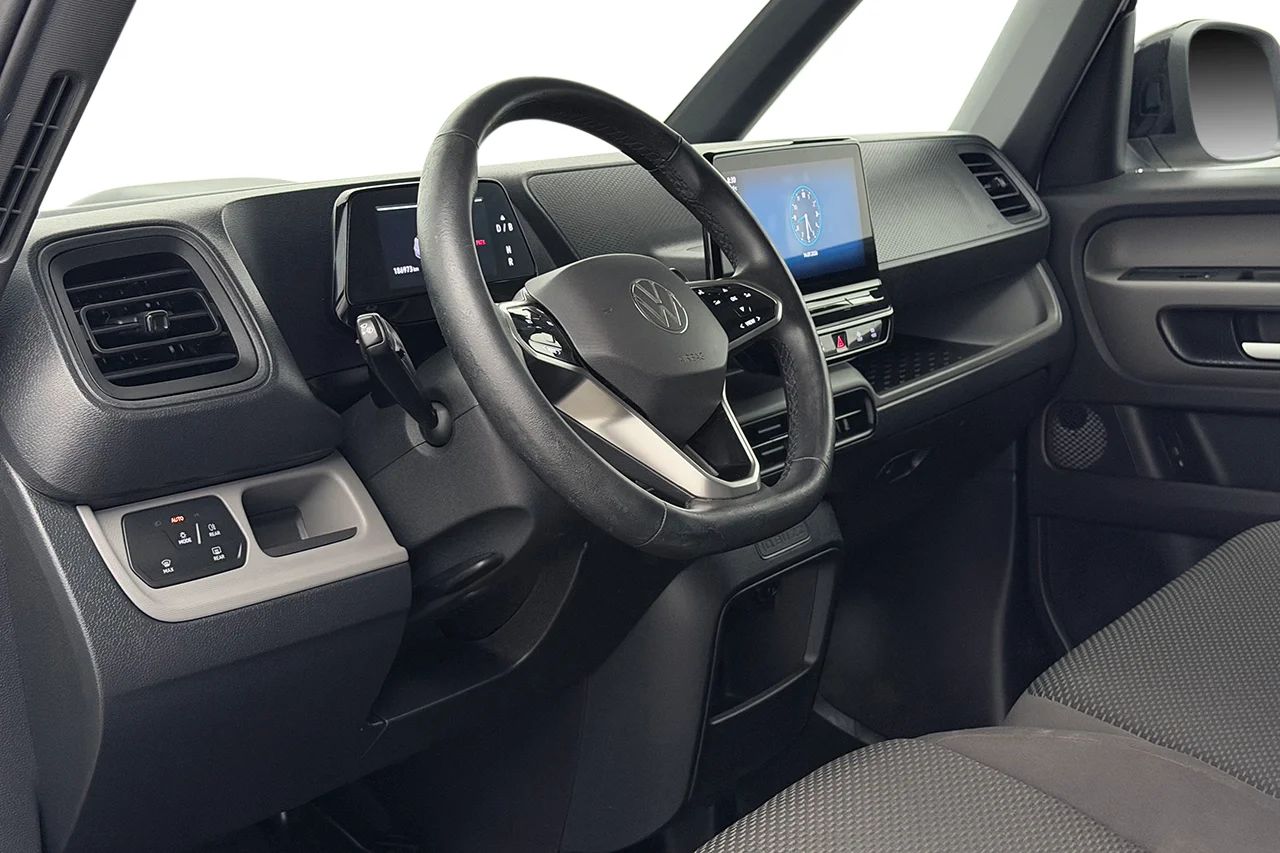Volkswagen ID. Buzz Cargo 82 kWh Drag 3-sits Värmare Cockpit AppConnect 204hk – bild 12 av 33