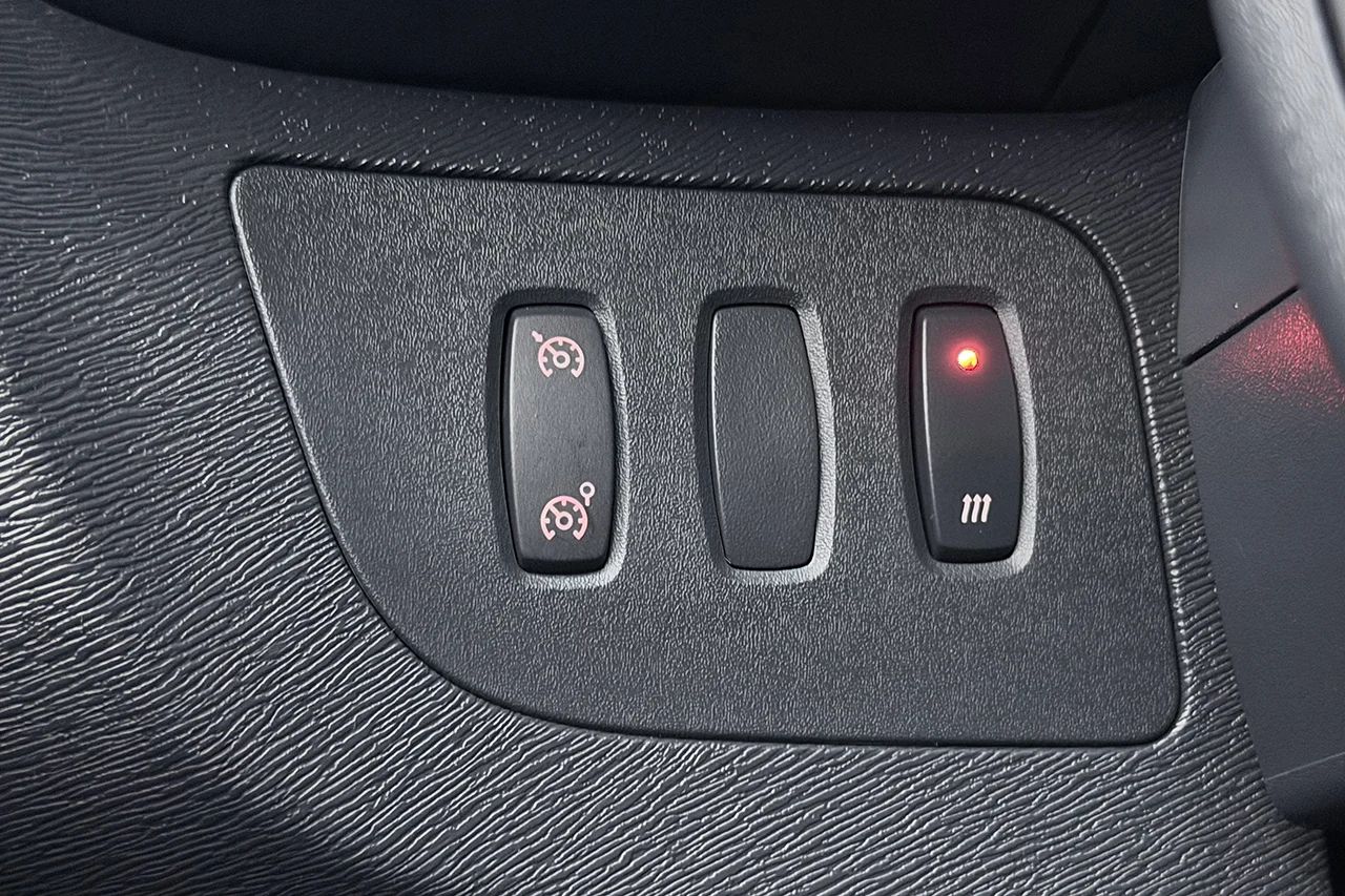 Renault Kangoo ZE Maxi 33 kWh Köpt batteri Inredd Värmare P-Sens MOMS – bild 21 av 22