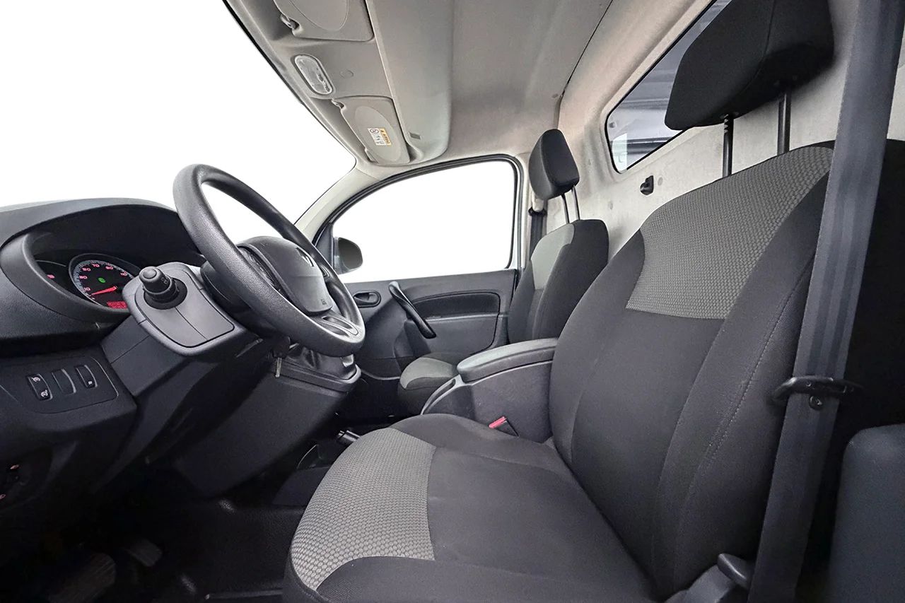 Renault Kangoo ZE Maxi 33 kWh Köpt batteri Inredd Värmare P-Sens MOMS – bild 12 av 22