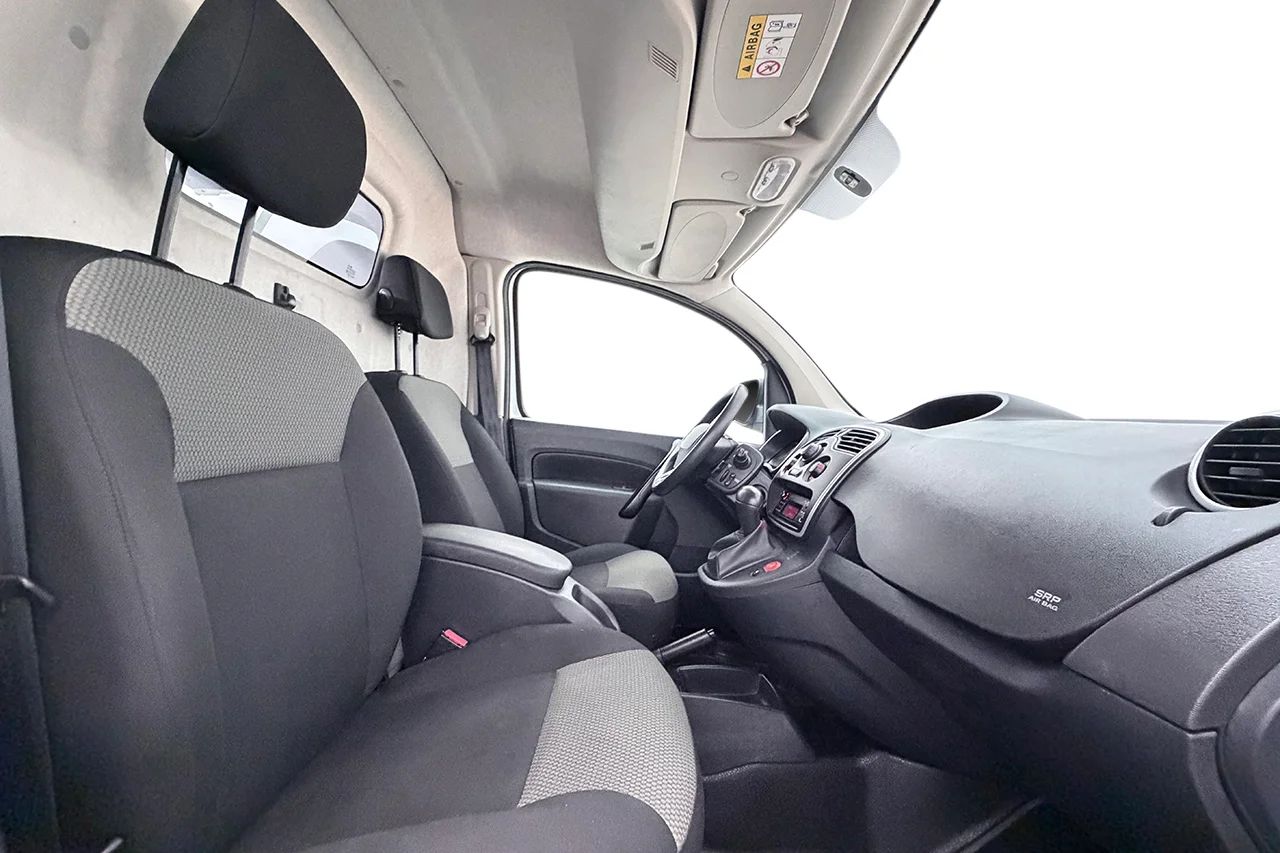 Renault Kangoo ZE Maxi 33 kWh Köpt batteri Inredd Värmare P-Sens MOMS – bild 16 av 22