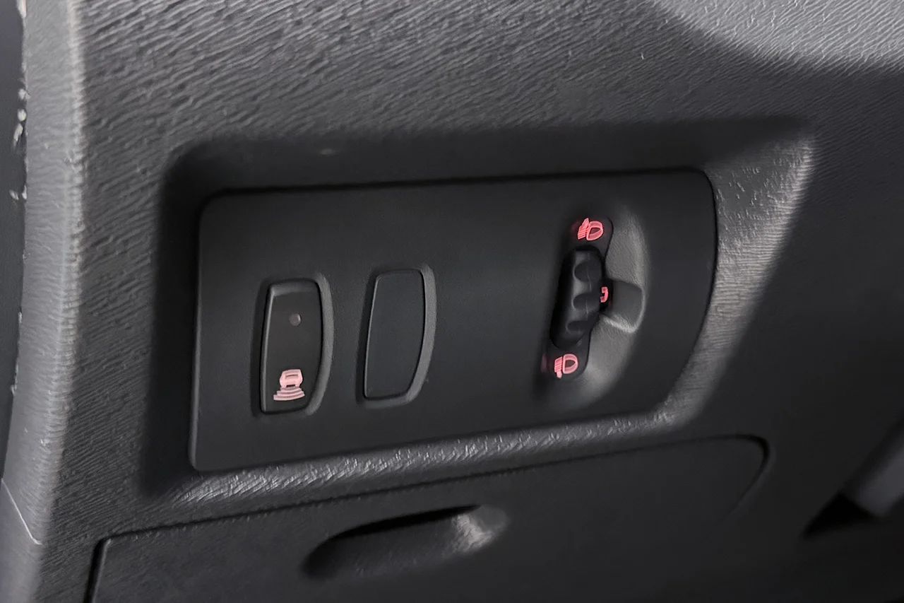 Renault Kangoo ZE Maxi 33 kWh Köpt batteri Inredd Värmare P-Sens MOMS – bild 22 av 22