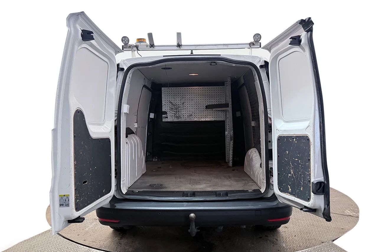 Volkswagen Caddy Maxi Cargo Maxi 2.0 TDI 4M Drag 2xSidodörr Kamera Värmare 122hk – bild 7 av 30