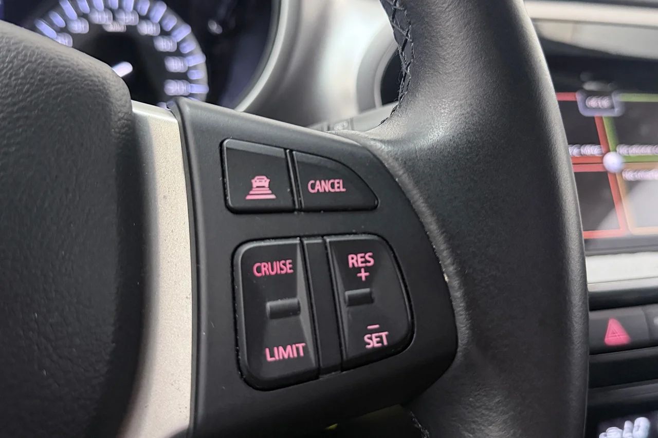 Suzuki Vitara Hybrid CNG AllGrip Select Kamera P-Sens Värmare 126hk – bild 18 av 28