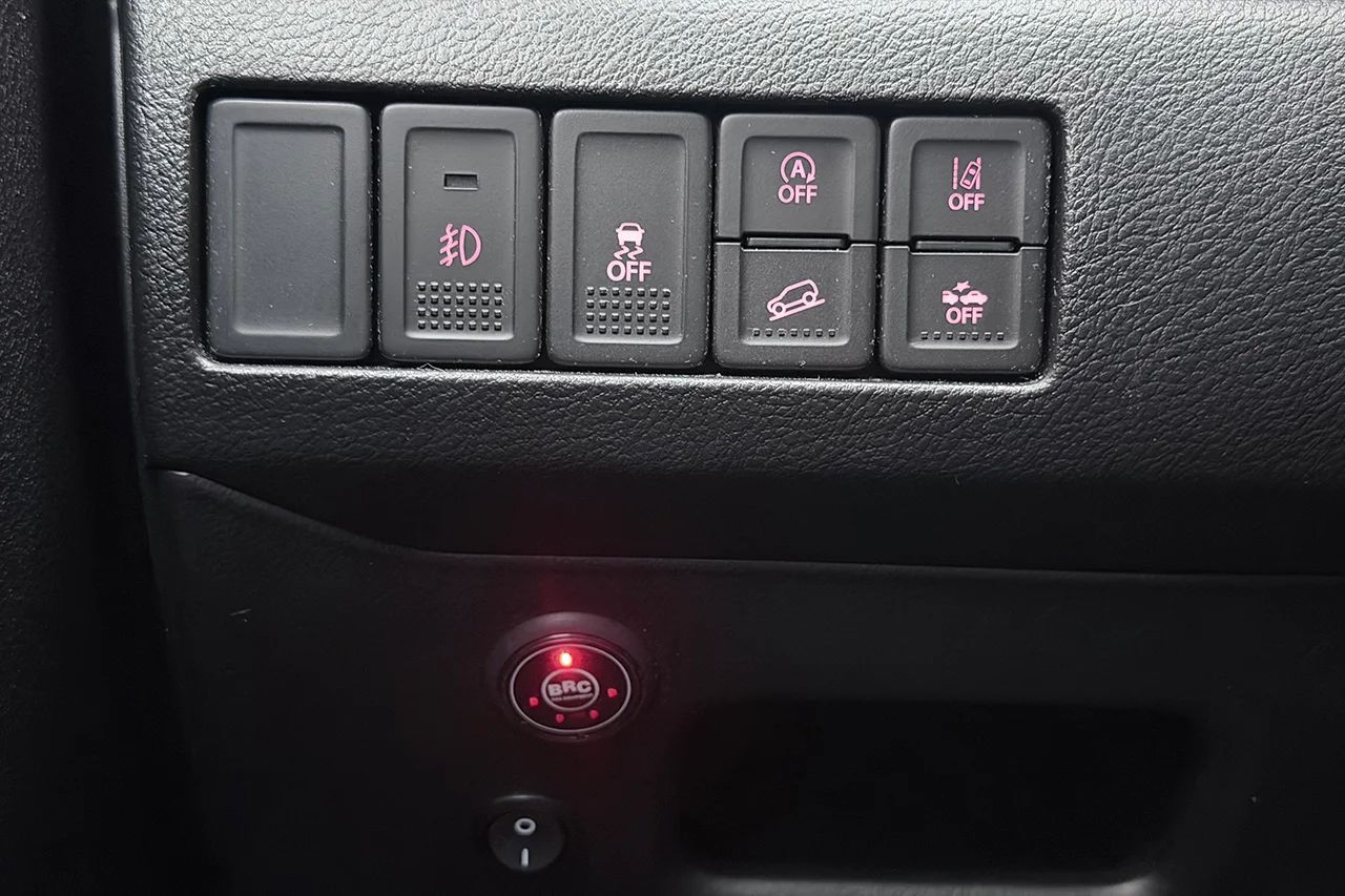 Suzuki Vitara Hybrid CNG AllGrip Select Kamera P-Sens Värmare 126hk – bild 26 av 28