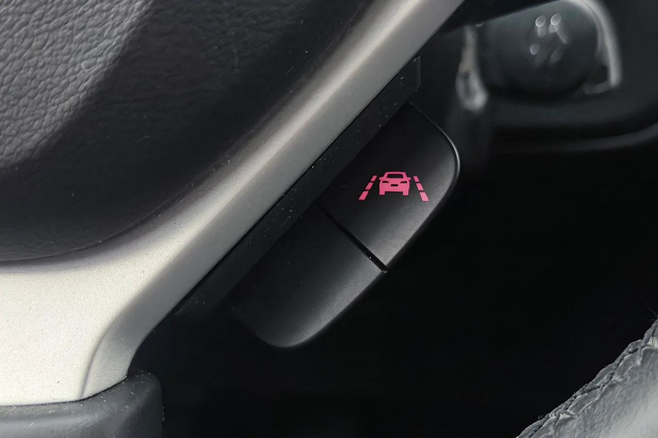 Suzuki Vitara Hybrid CNG AllGrip Select Kamera P-Sens Värmare 126hk – bild 20 av 28