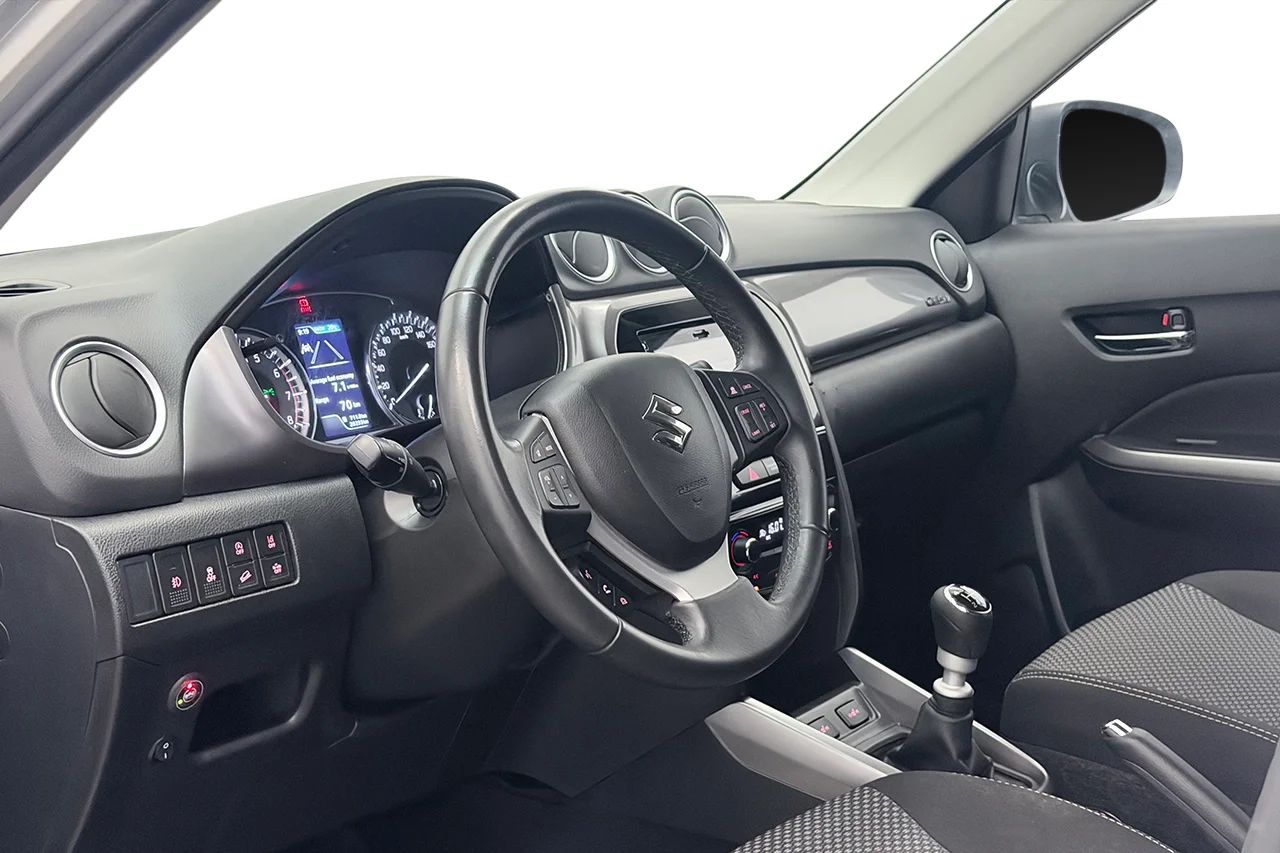 Suzuki Vitara Hybrid CNG AllGrip Select Kamera P-Sens Värmare 126hk – bild 12 av 28