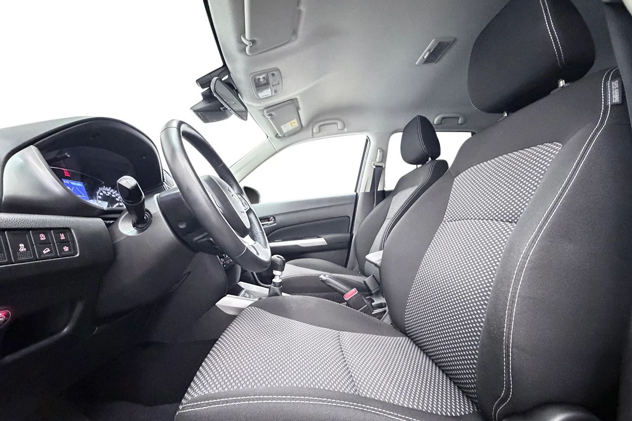 Suzuki Vitara Hybrid CNG AllGrip Select Kamera P-Sens Värmare 126hk – bild 11 av 28