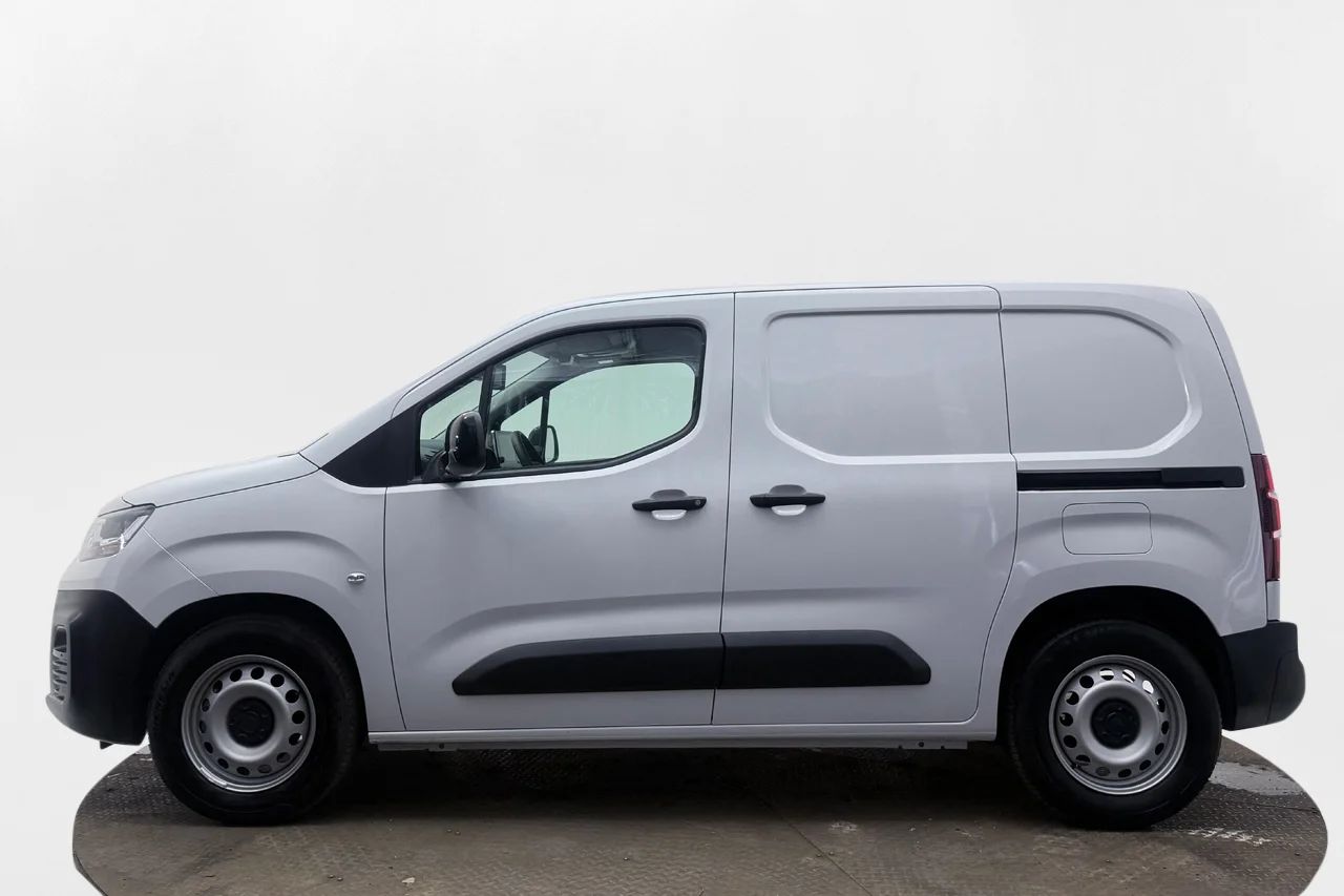 Fiat Doblò E Skåp L1 Plus 2xSidodörr CCS Navi Kamera ENDAST 5 MIL – bild 9 av 28