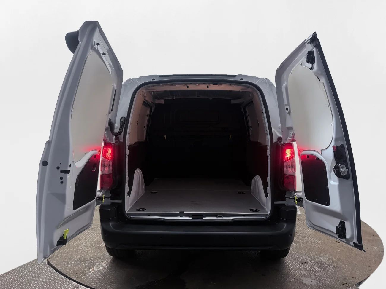 Fiat Doblò E Skåp L1 Plus 2xSidodörr CCS Navi Kamera ENDAST 5 MIL – bild 7 av 28
