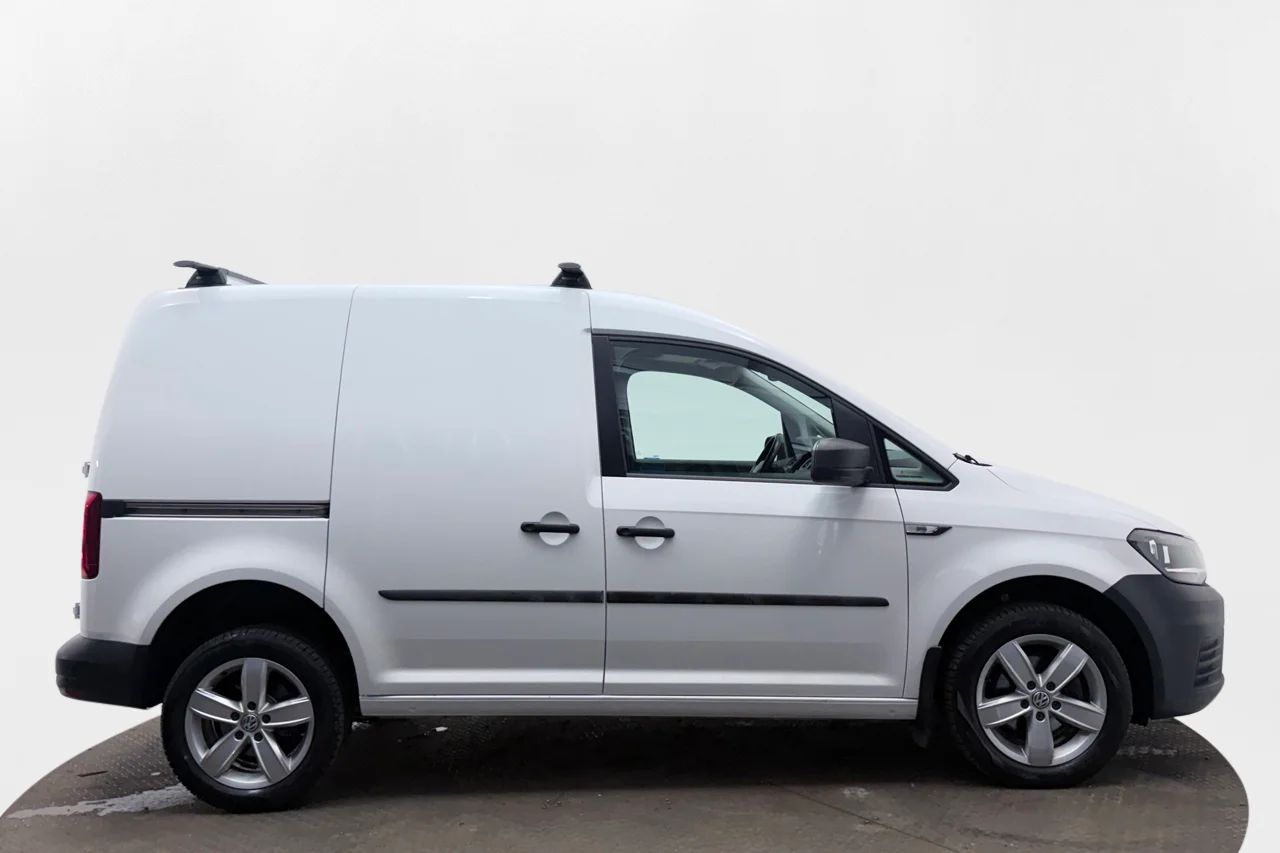Volkswagen Caddy Skåp 2.0 TDI 4M Aut Drag P-Sens LED-ramp MOMS 150hk – bild 4 av 25