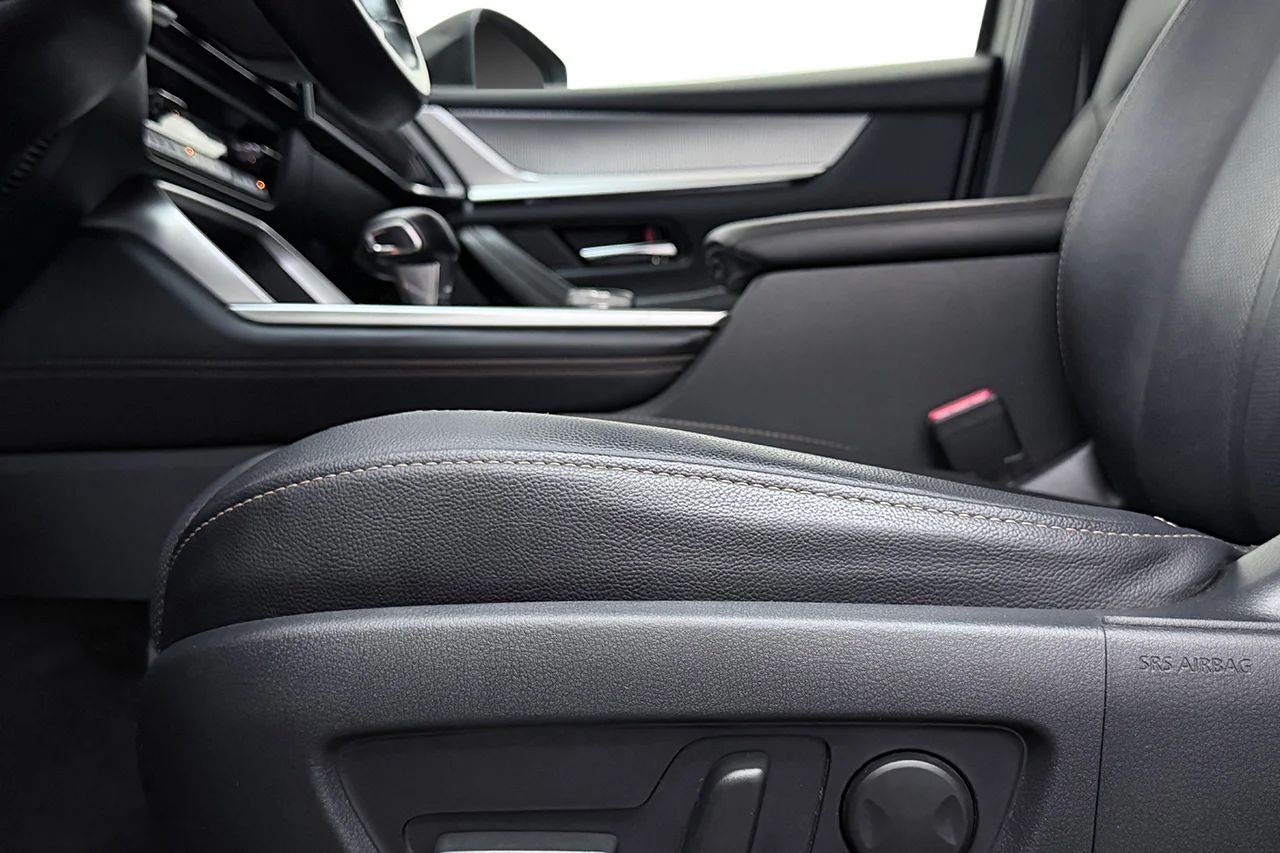 Mazda CX-60 3.3 SKYACTIV-D AWD Homura Läder Navi 360° Cockpit BOSE 254hk – bild 14 av 35