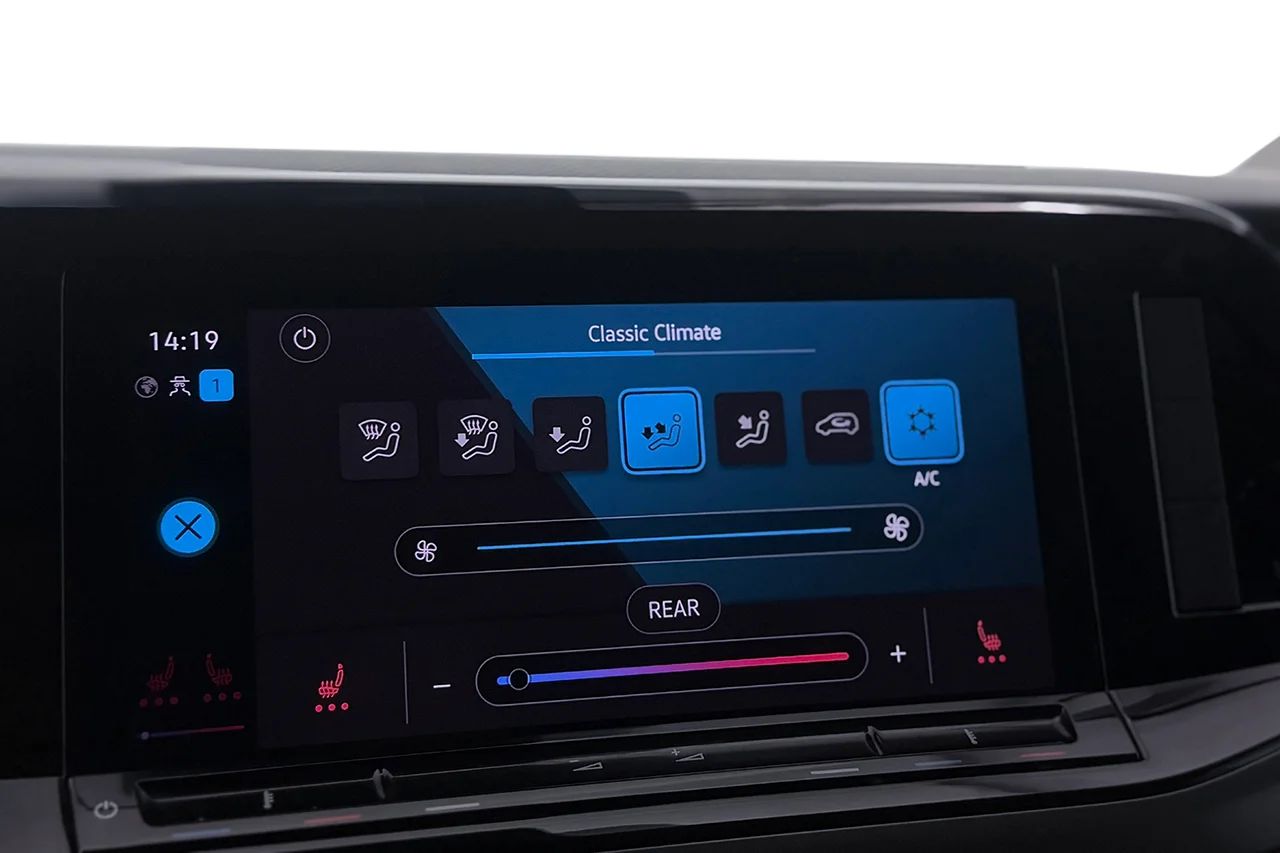Volkswagen Multivan eHybrid 1.4 TSI 7-sits Drag Kamera Värmare MOMS 218hk – bild 27 av 39